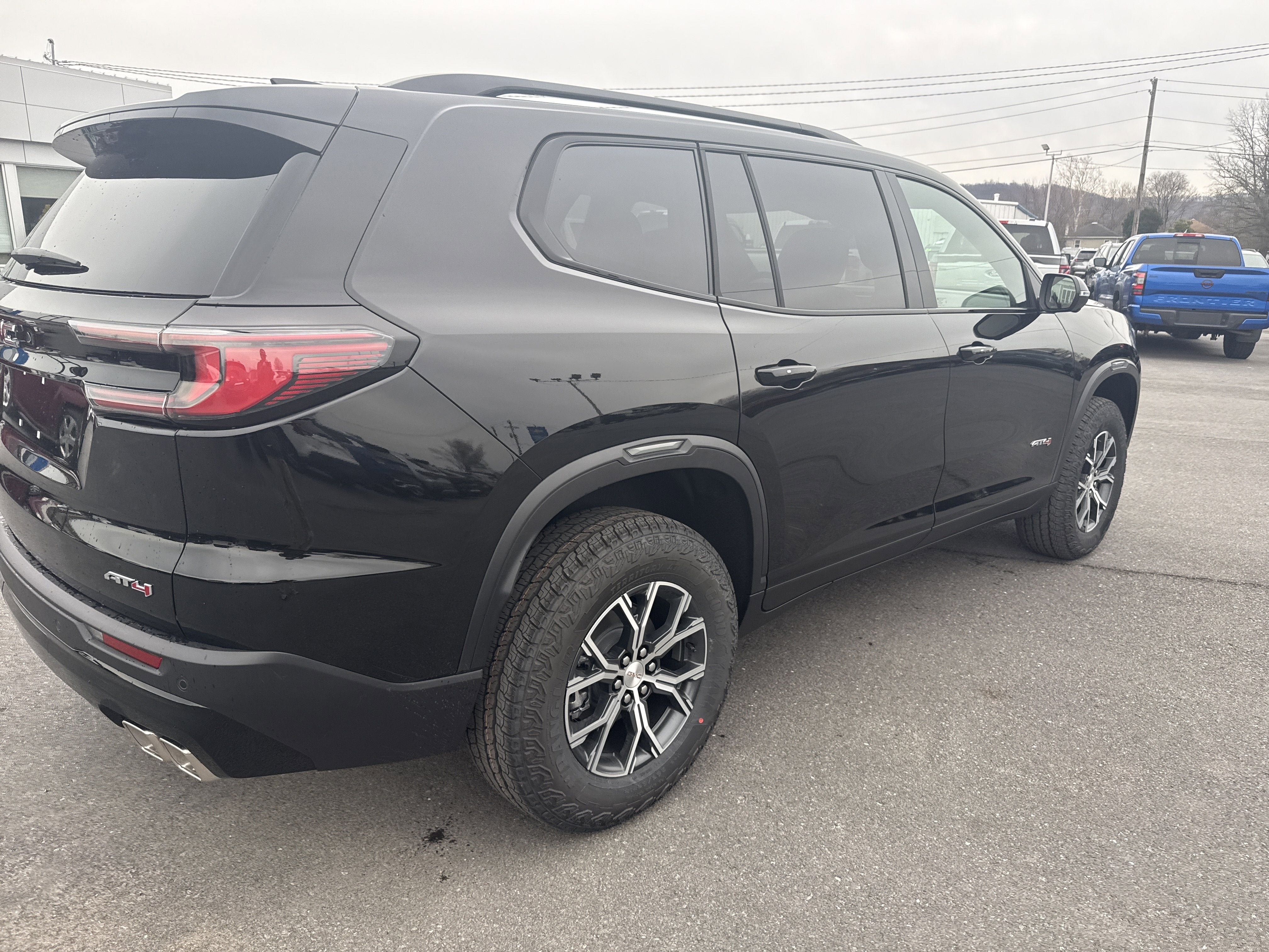 2026 GMC Acadia AT4