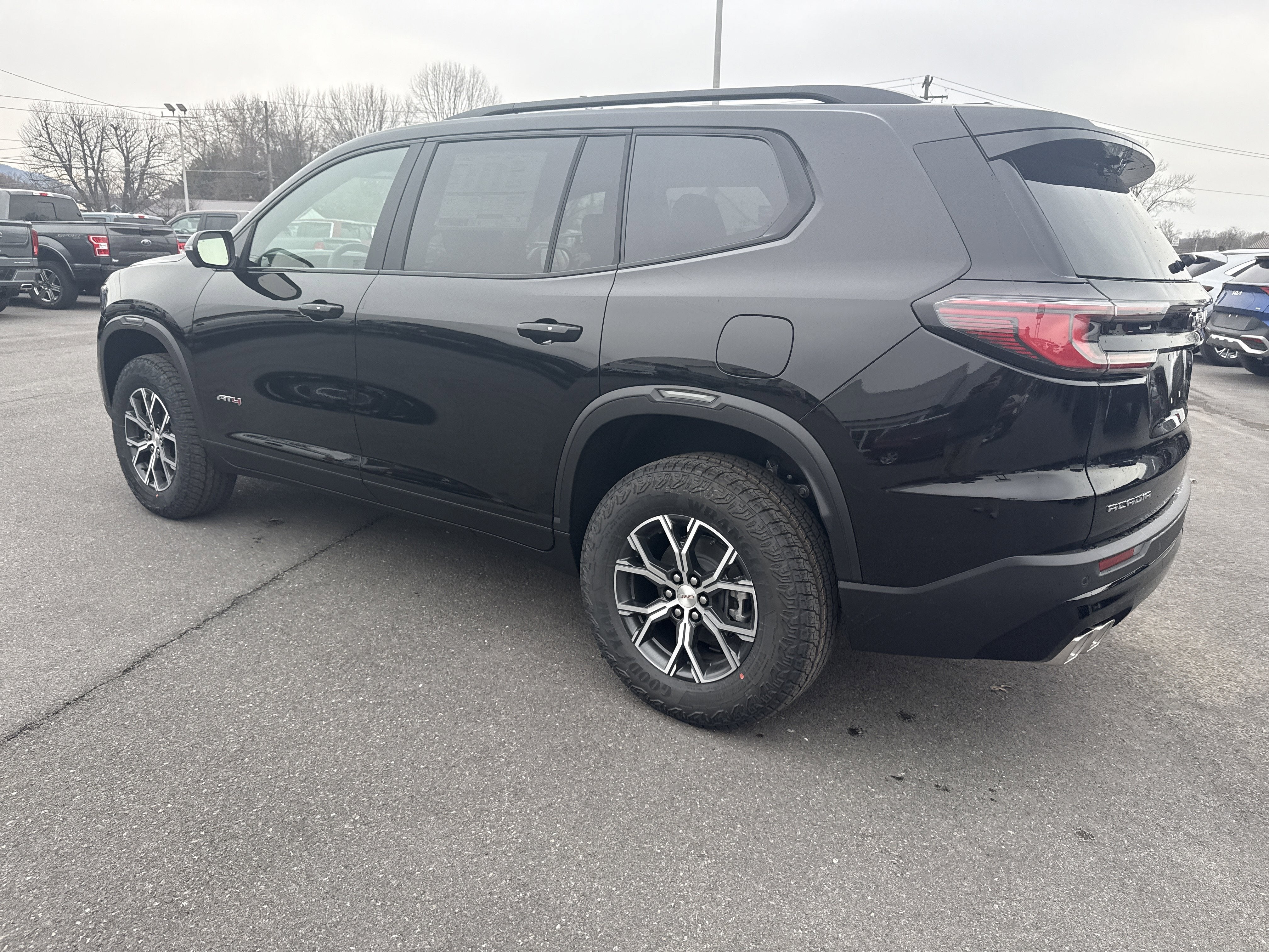 2026 GMC Acadia AT4