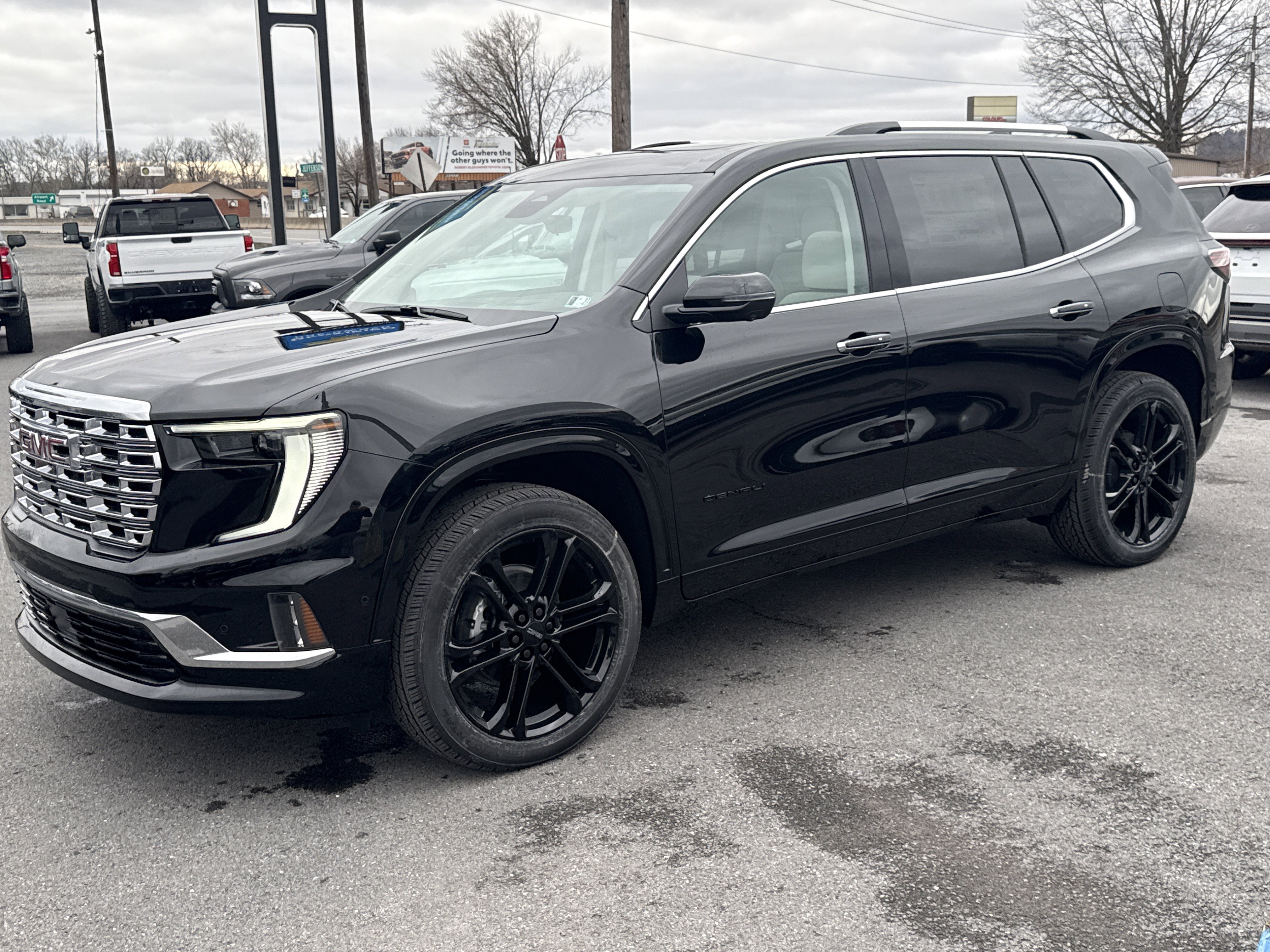 2026 GMC Acadia Denali