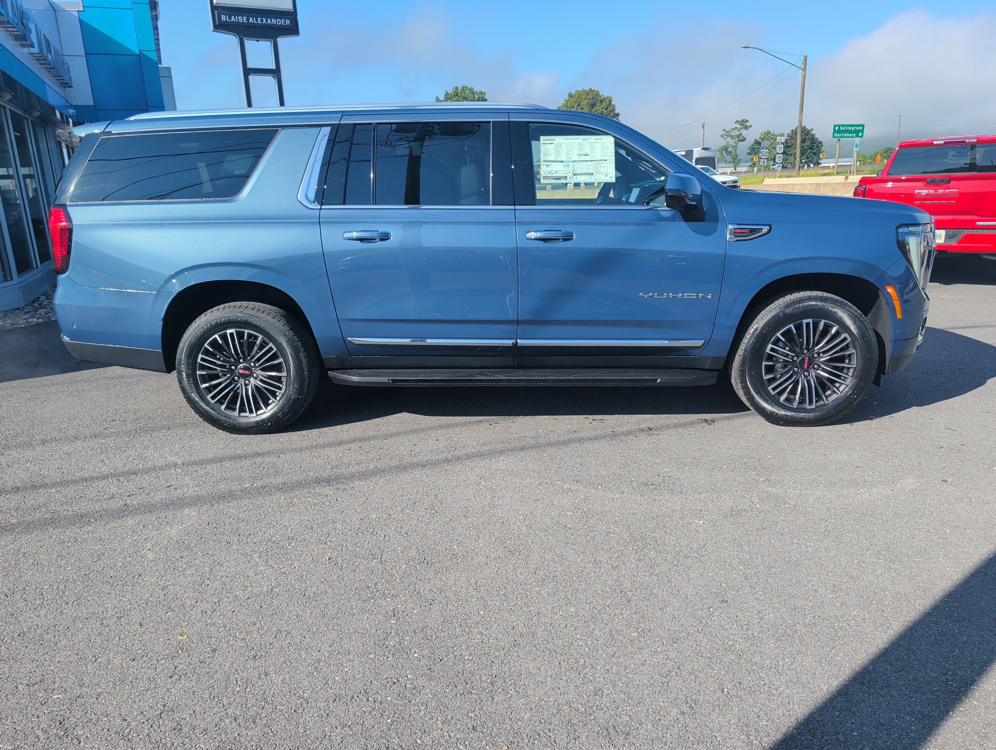 2026 GMC Yukon XL Elevation