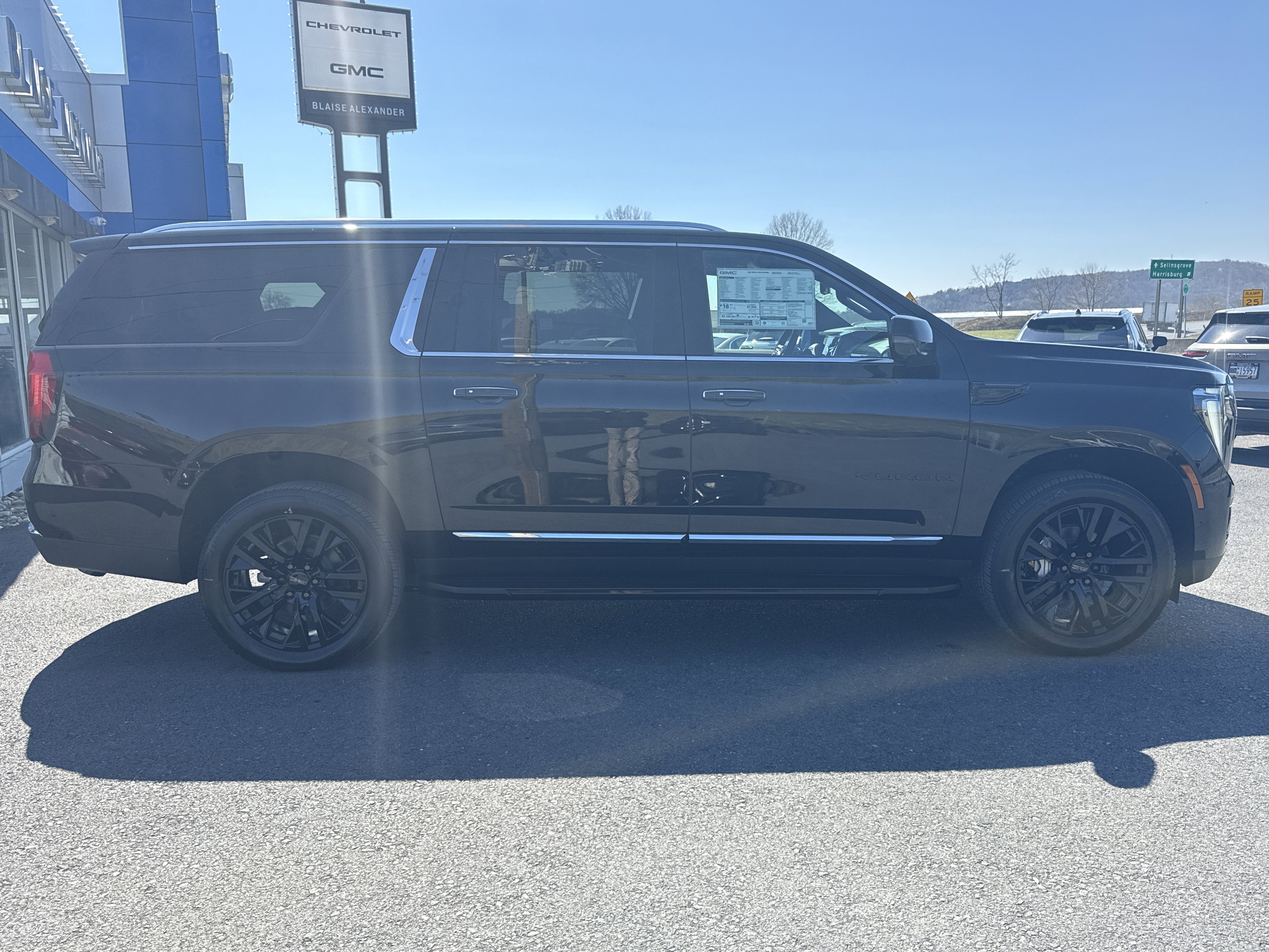 2026 GMC Yukon XL Elevation