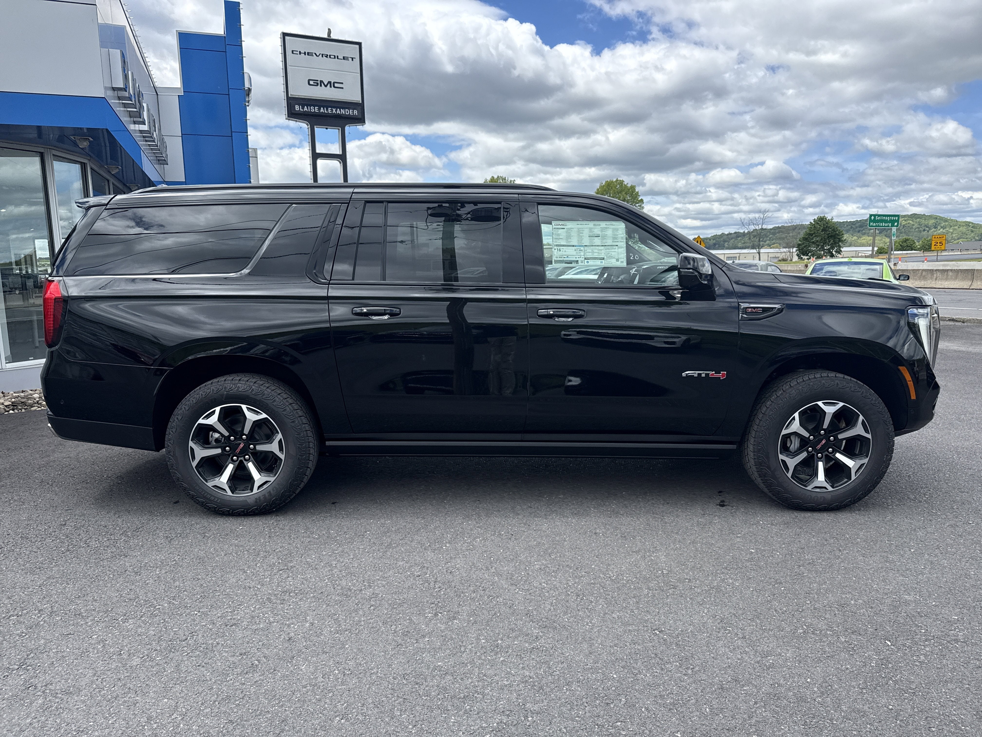 2026 GMC Yukon XL AT4