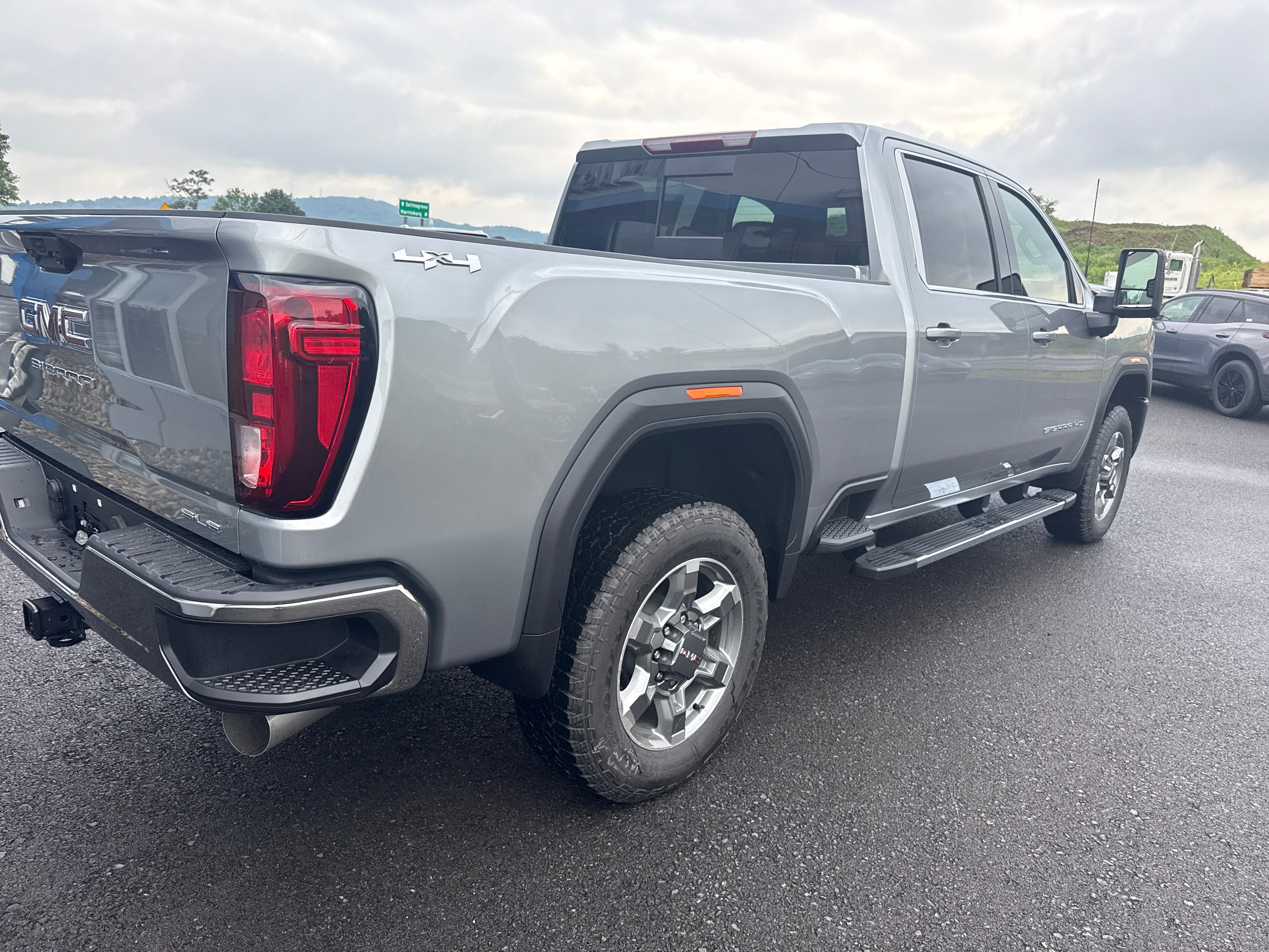2026 GMC Sierra 2500 HD SLE