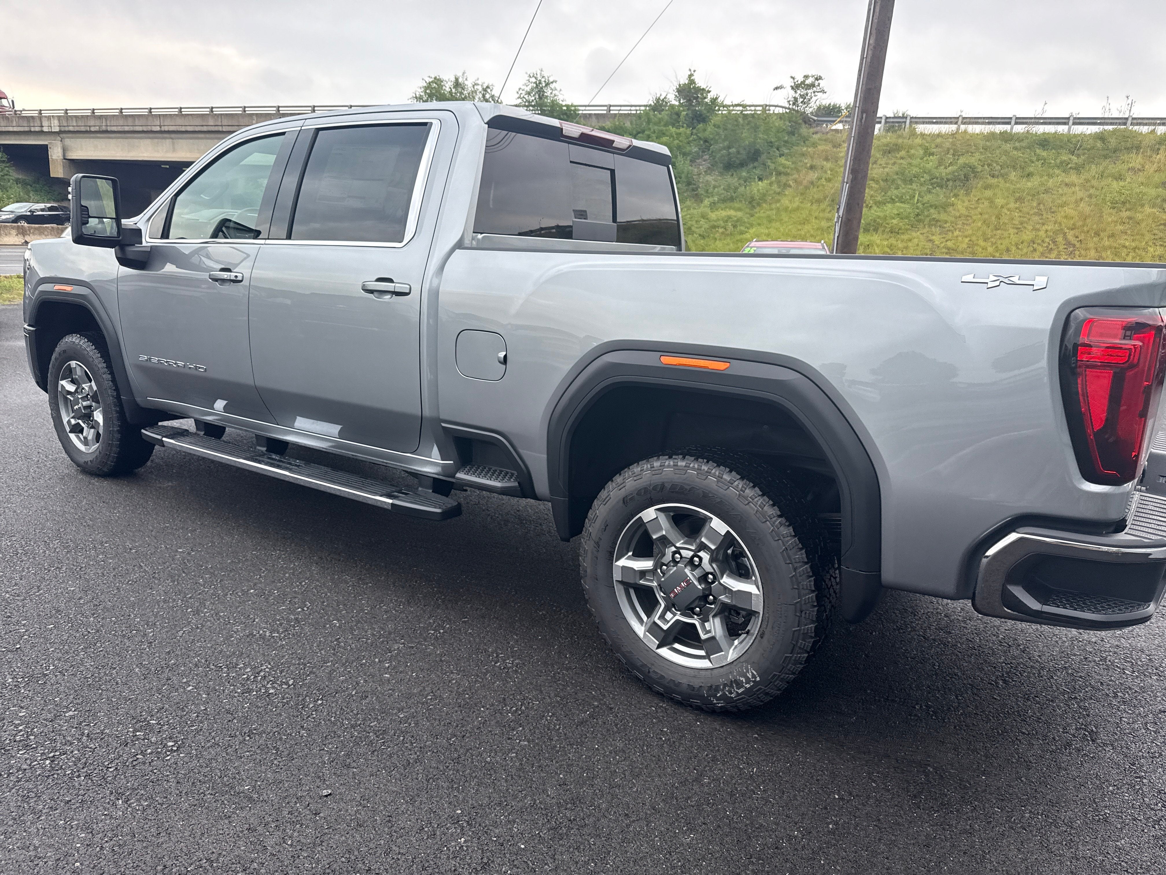 2026 GMC Sierra 2500 HD SLE
