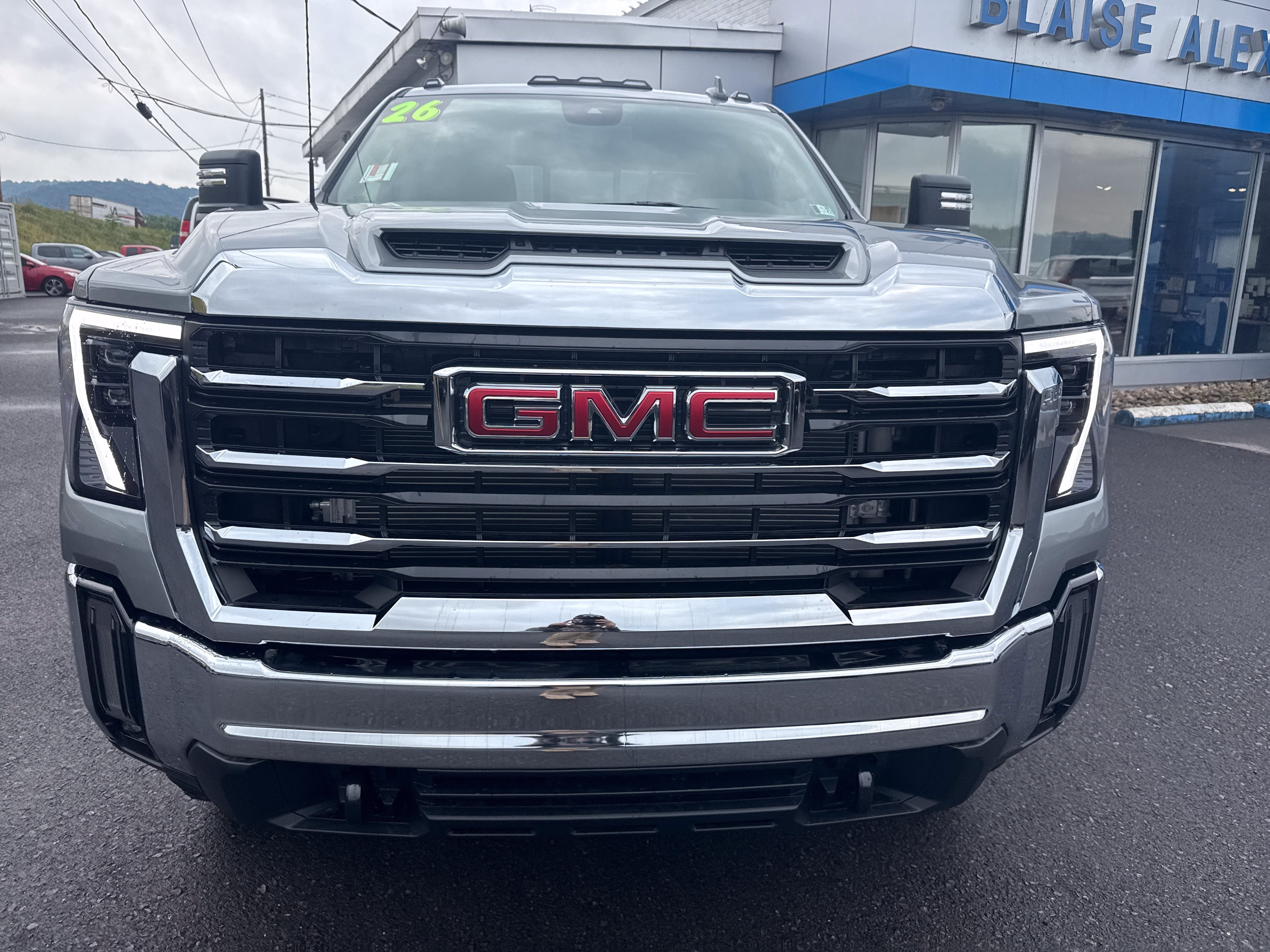 2026 GMC Sierra 2500 HD SLE