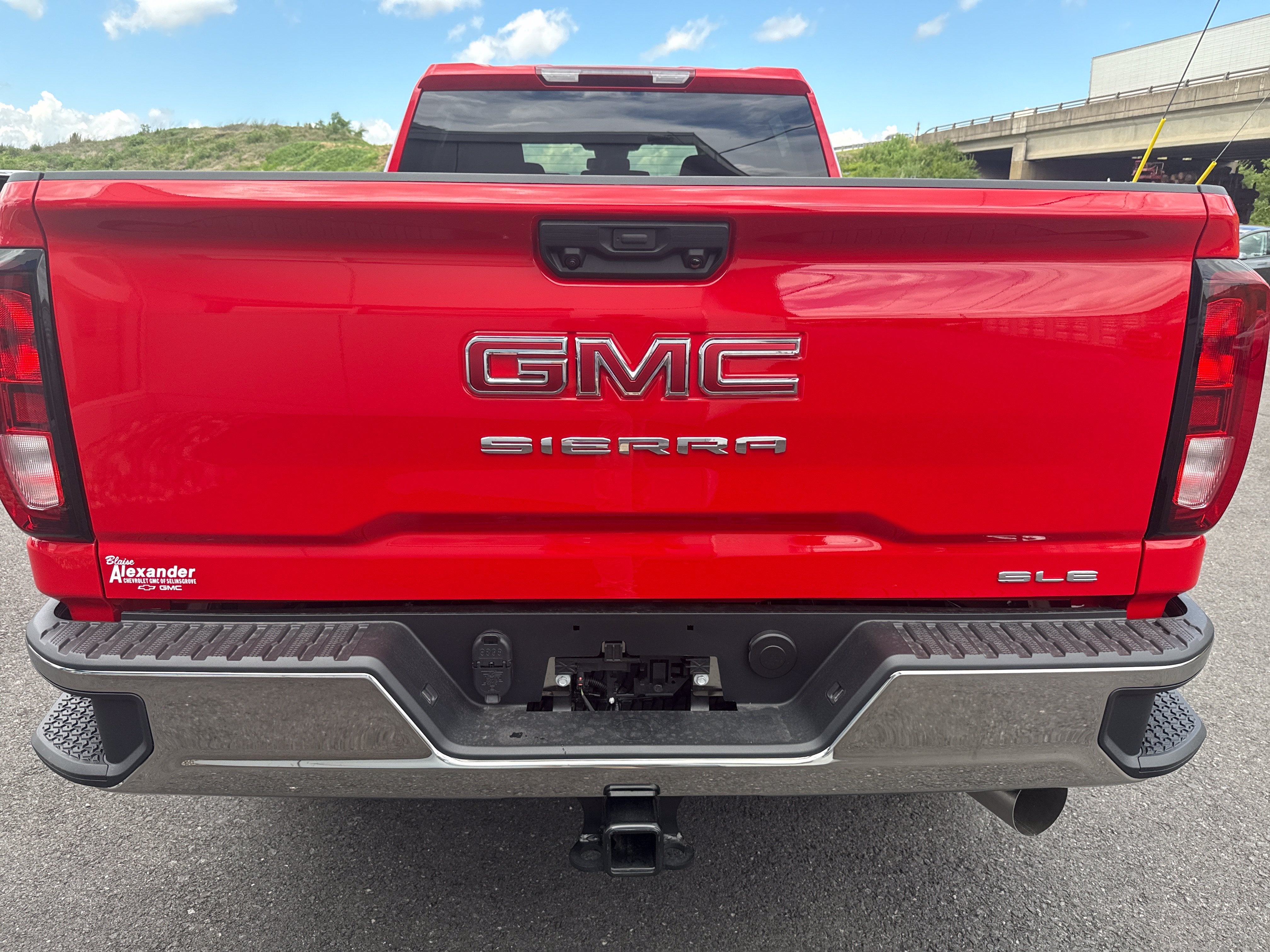 2026 GMC Sierra 2500 HD SLE