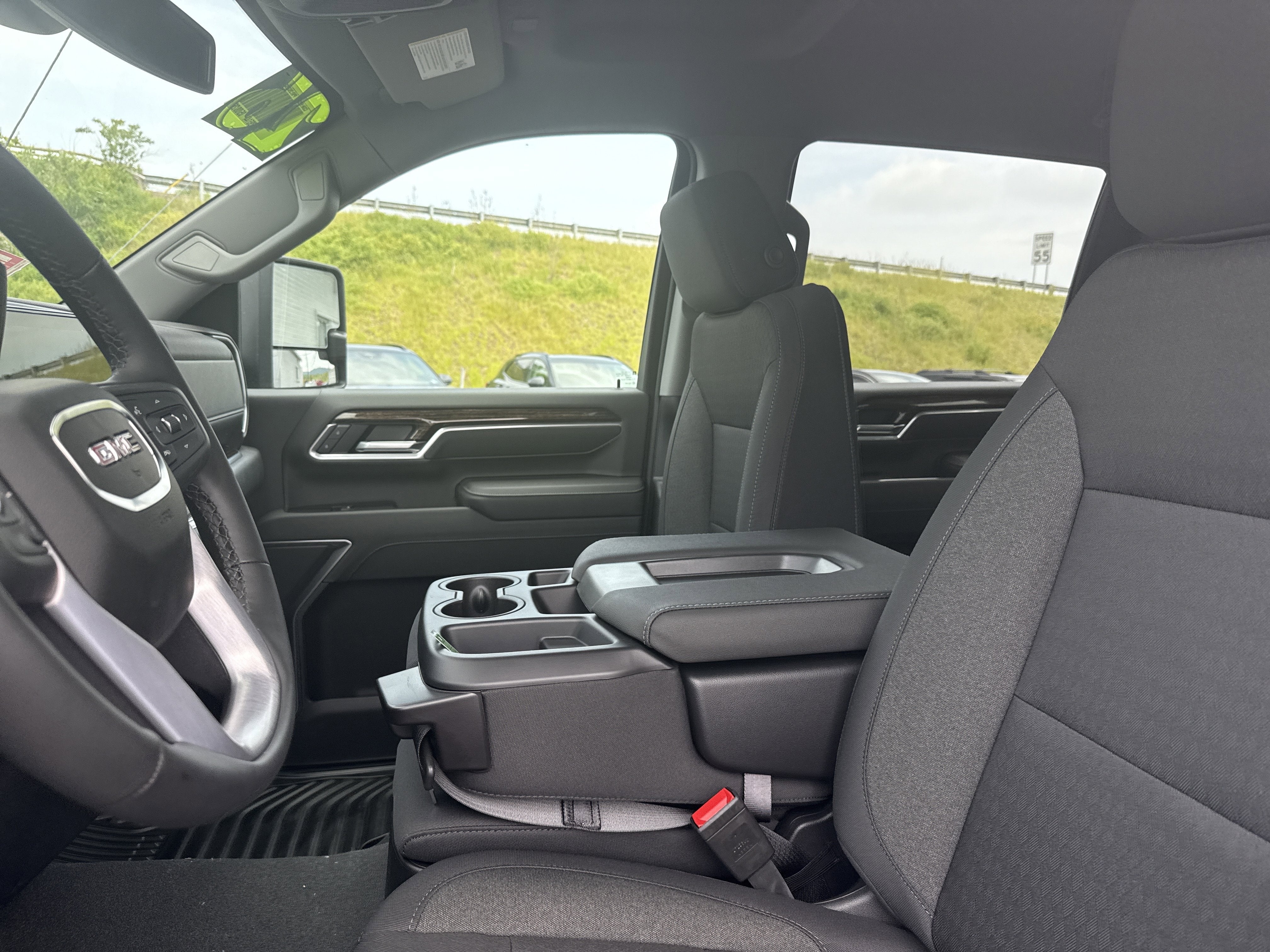 2026 GMC Sierra 2500 HD SLE