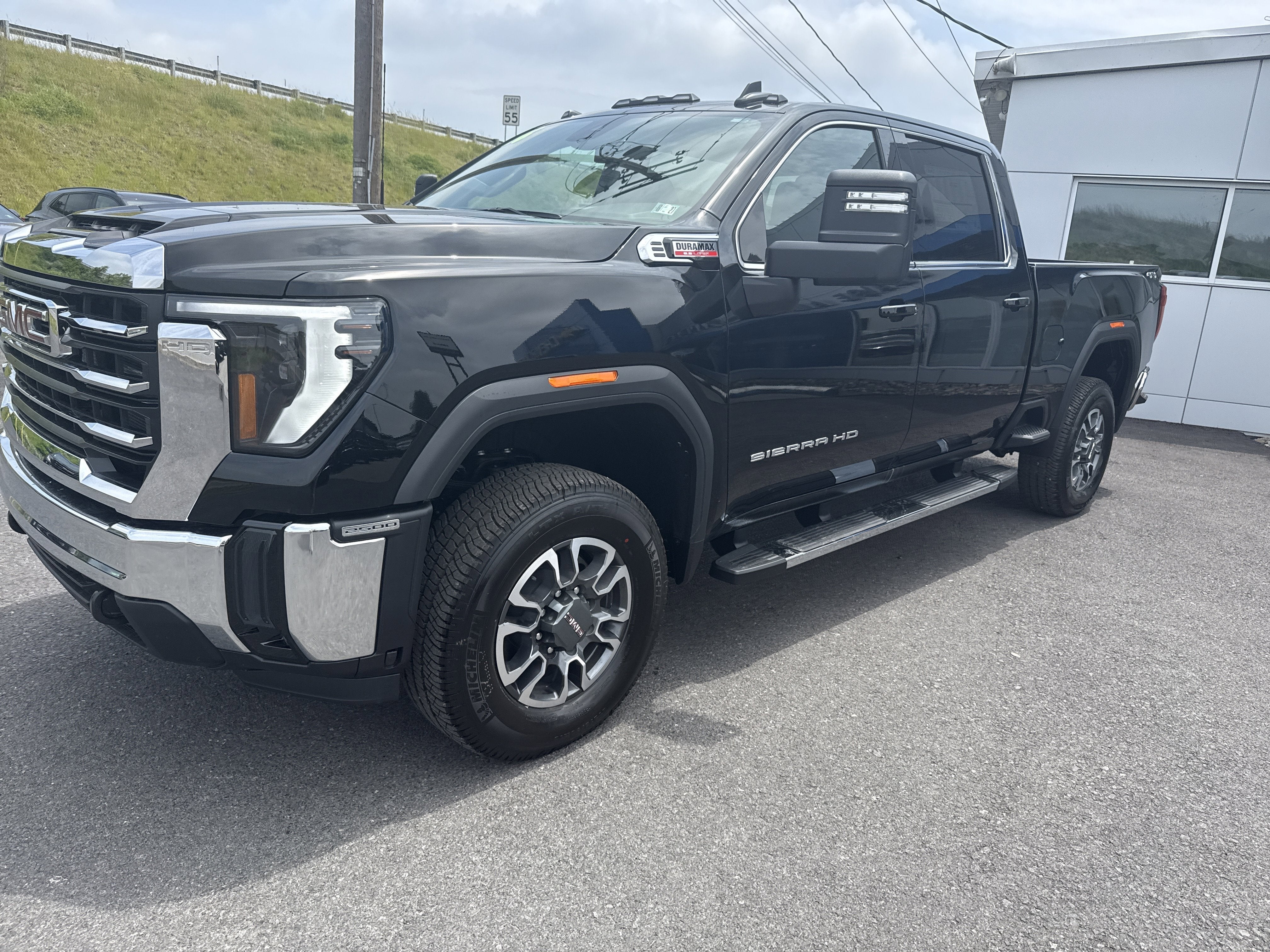 2026 GMC Sierra 2500 HD SLE
