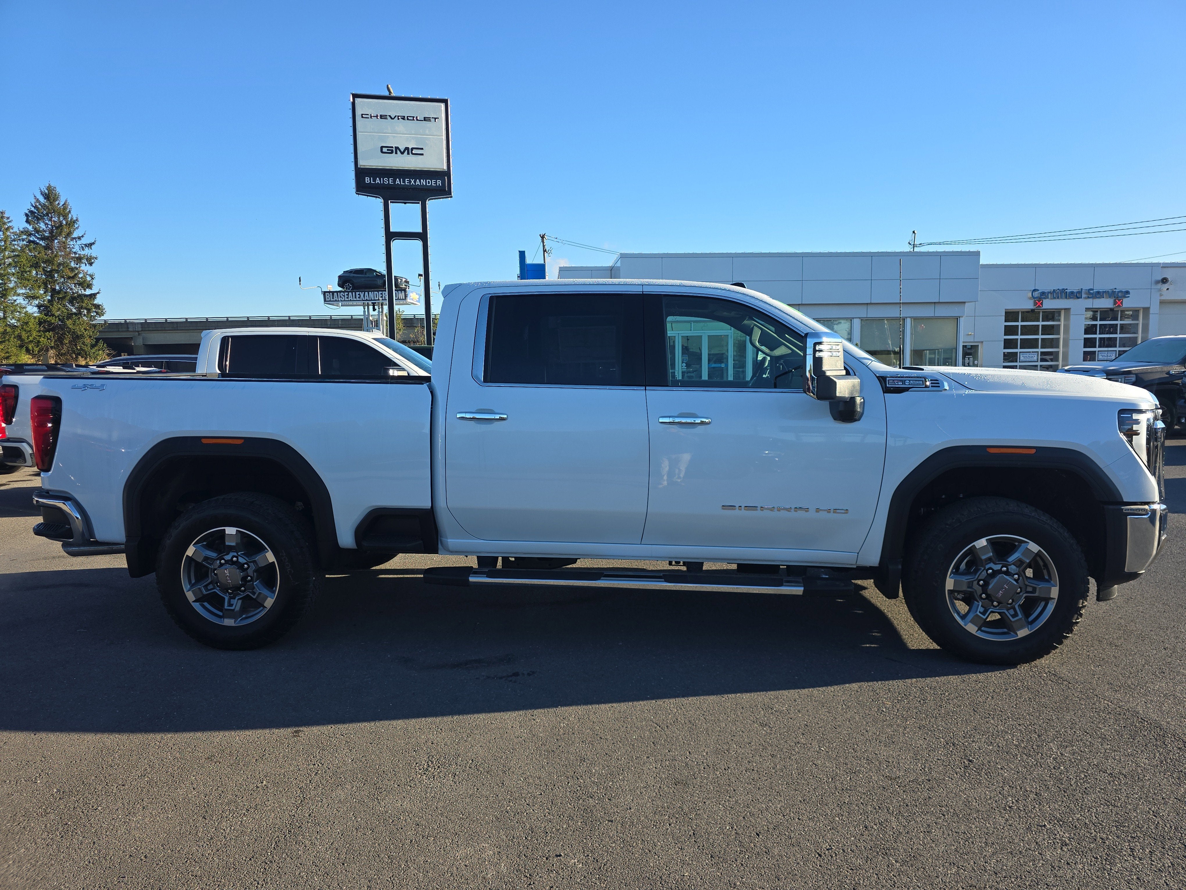 2026 GMC Sierra 2500 HD SLT