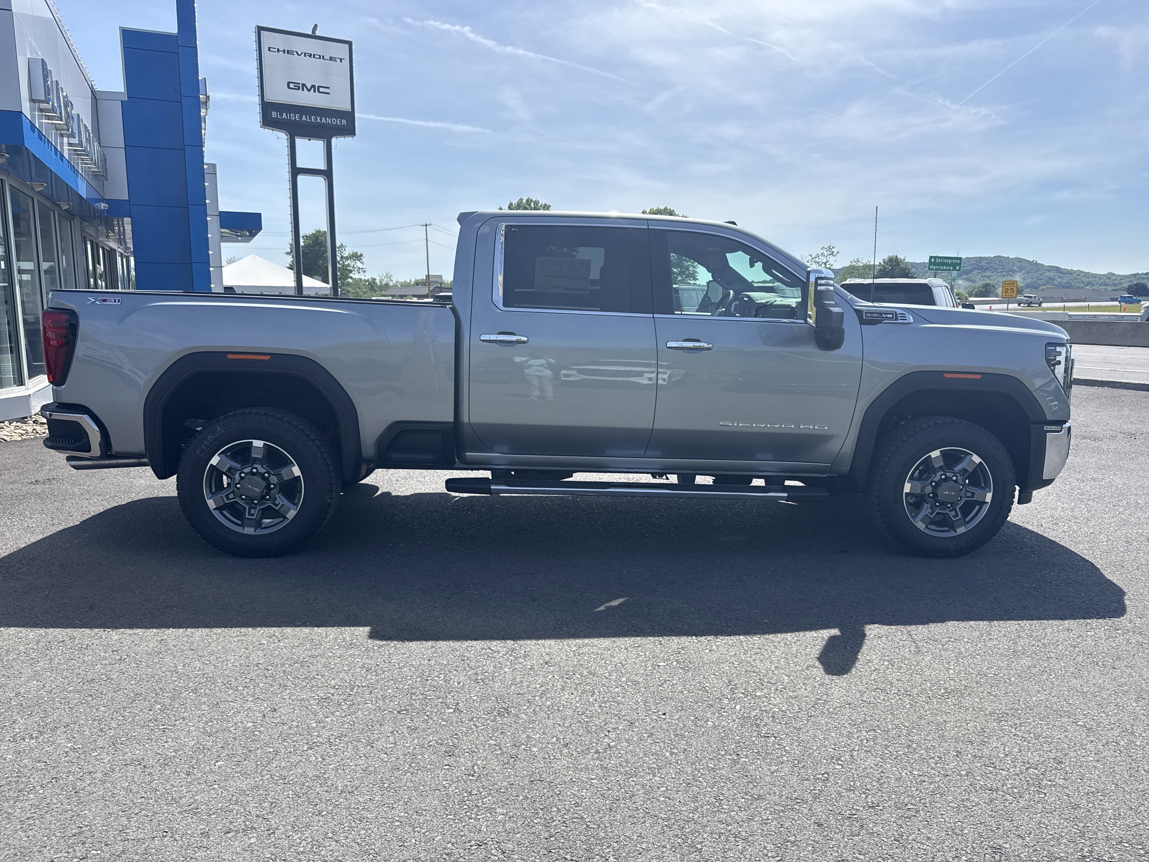 2026 GMC Sierra 2500 HD SLT