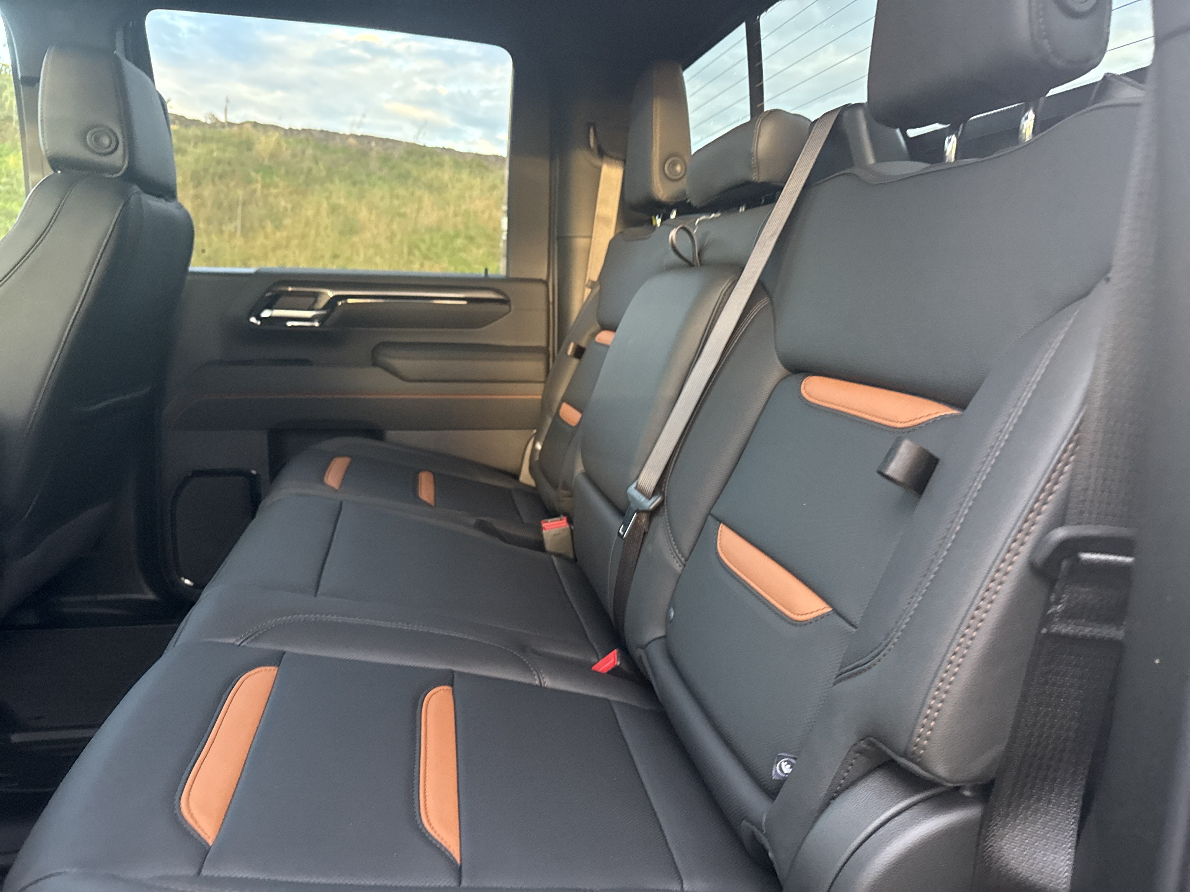 2026 GMC Sierra 2500HD AT4 - Photo 12