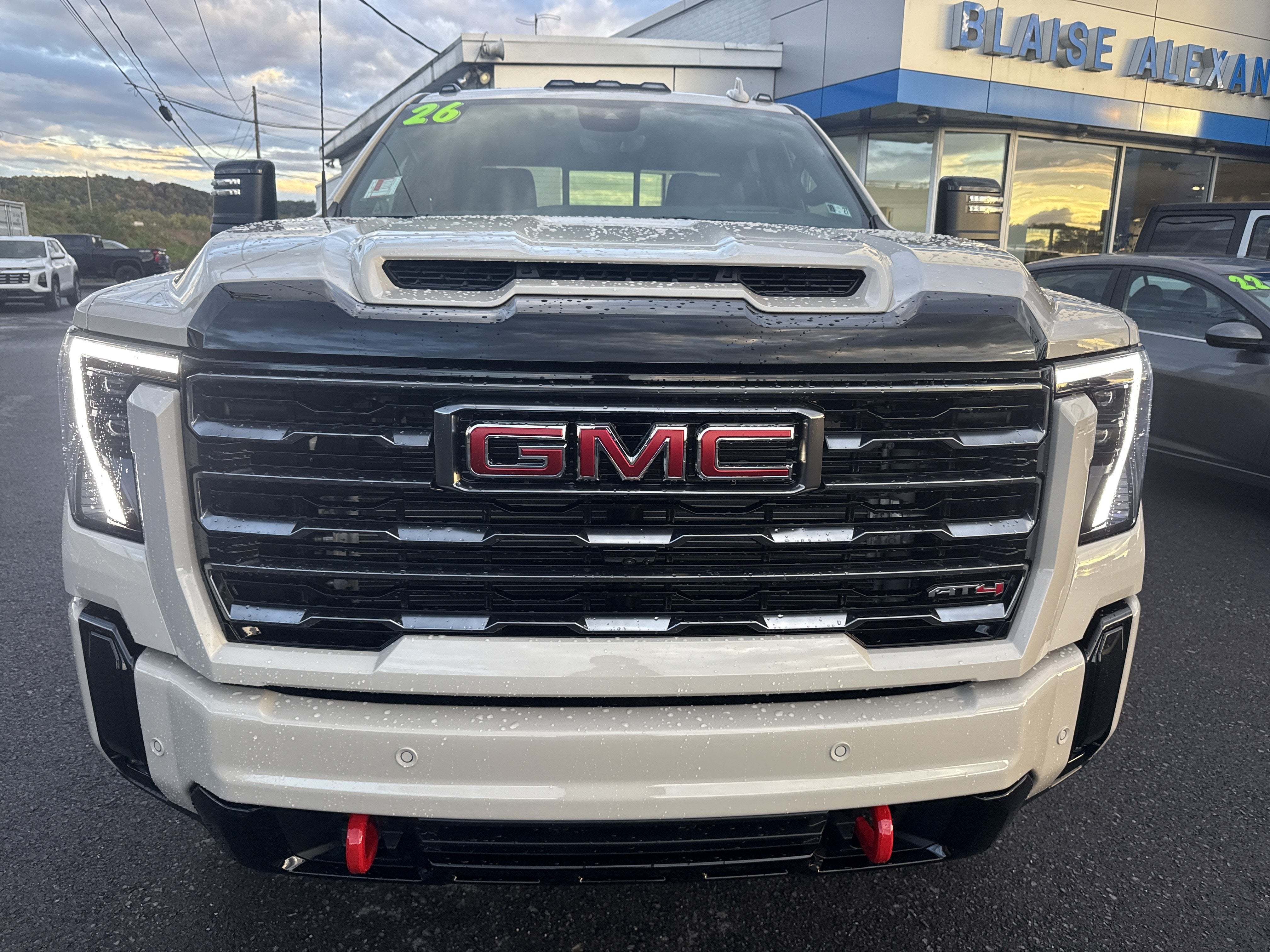 2026 GMC Sierra 2500HD AT4 - Photo 8
