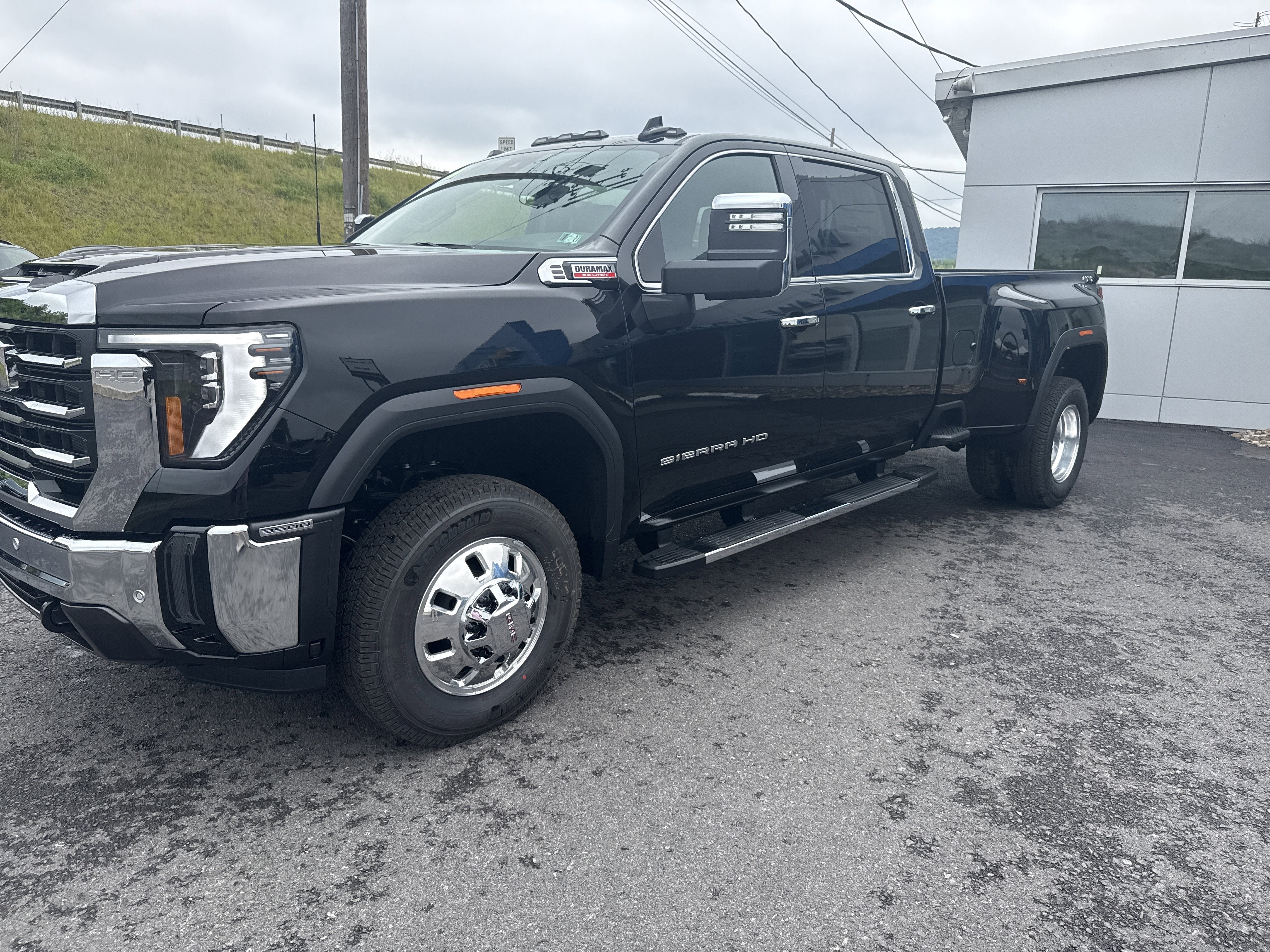 2026 GMC Sierra 3500 HD SLT DRW