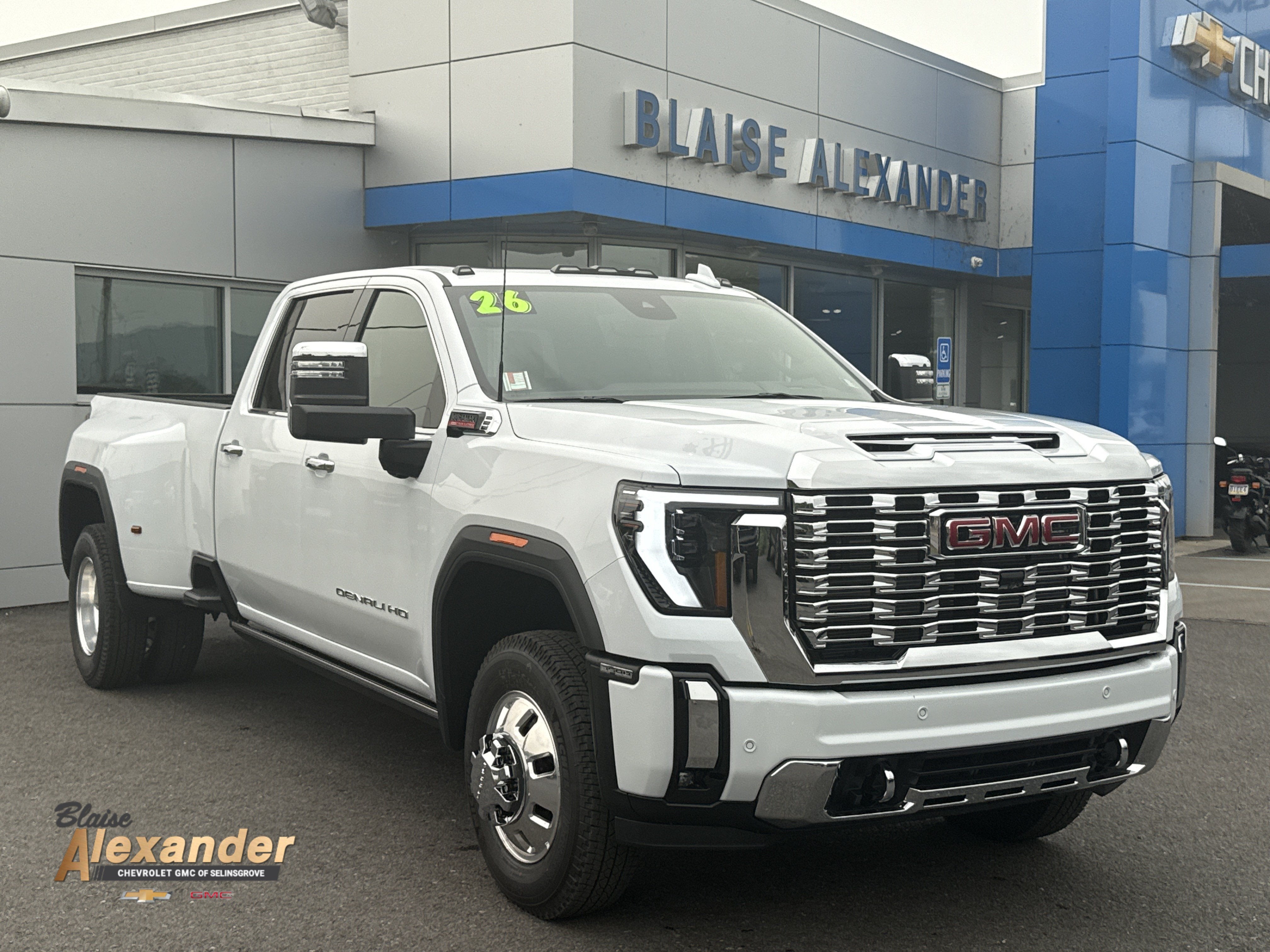 2026 GMC Sierra 3500 HD Denali DRW