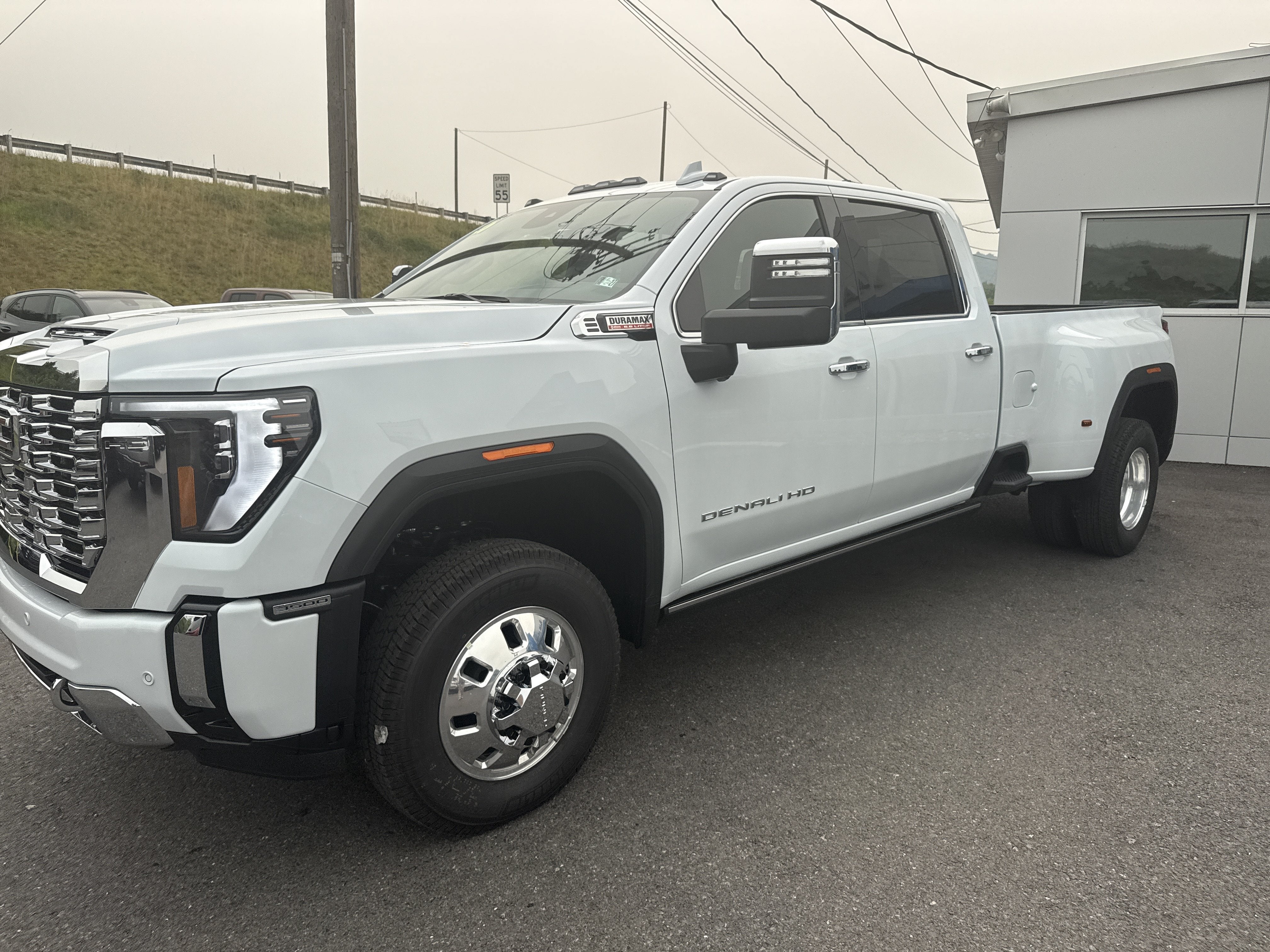 2026 GMC Sierra 3500 HD Denali DRW
