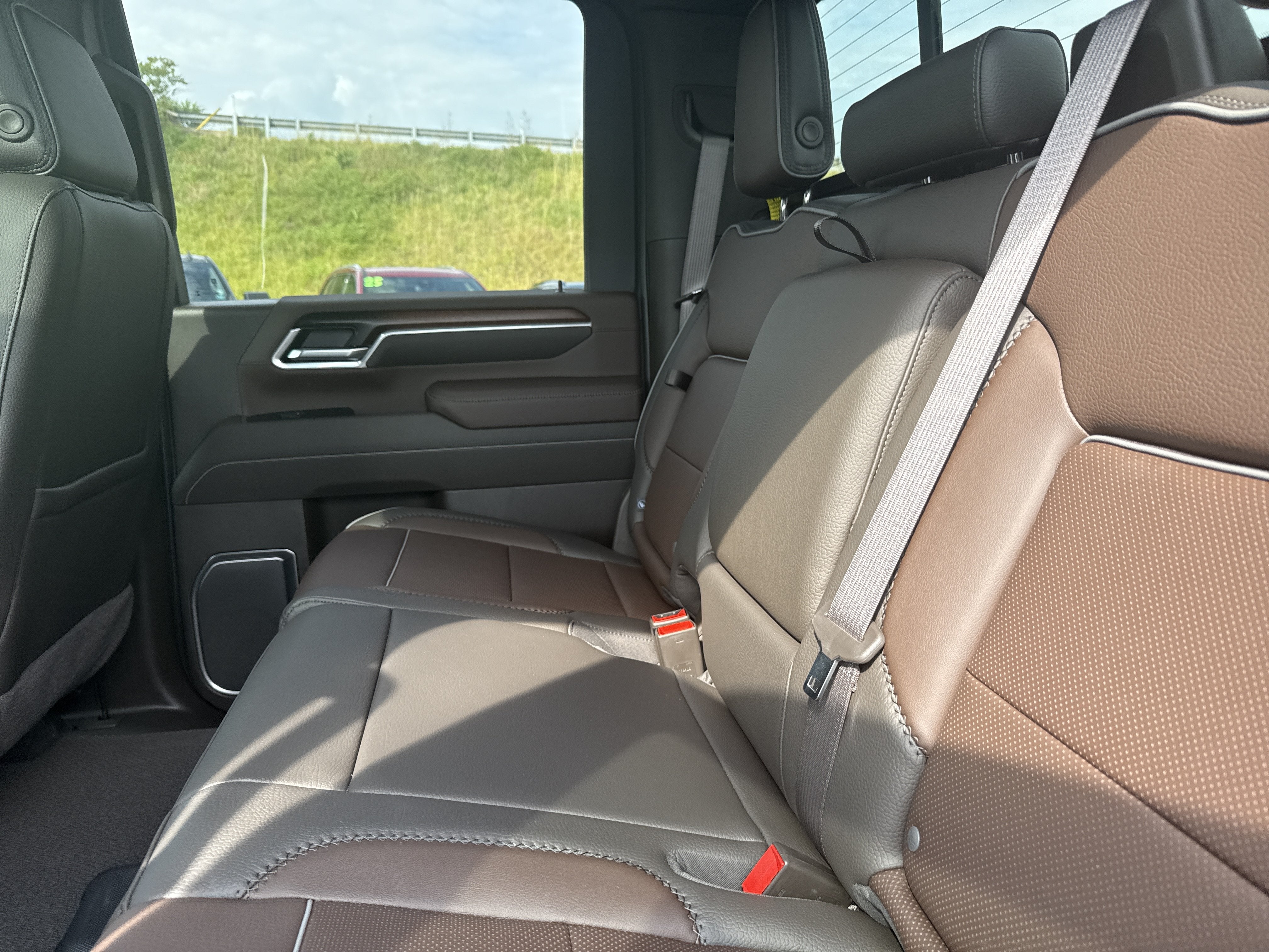 2026 GMC Sierra 3500 HD Denali DRW