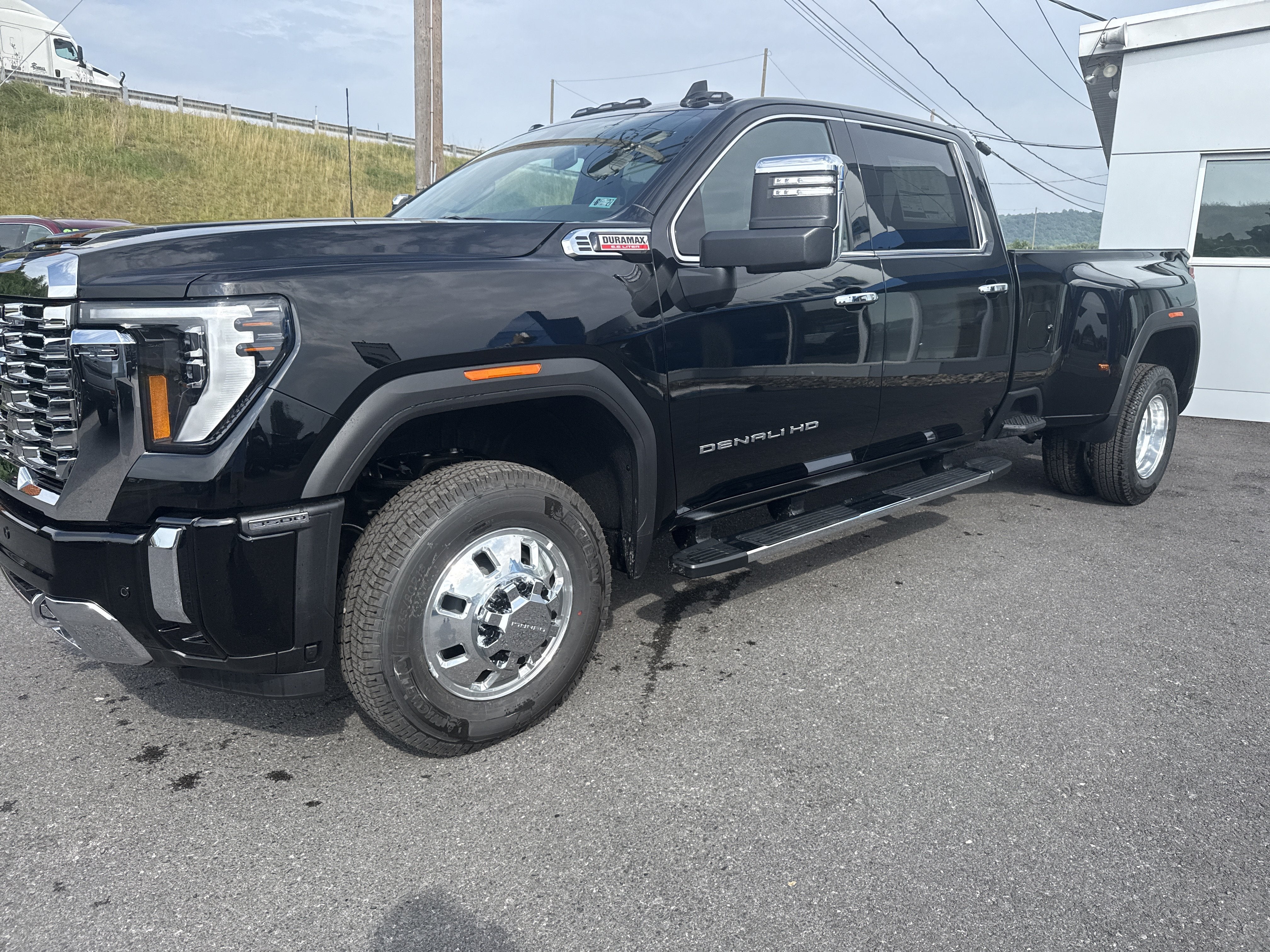 2026 GMC Sierra 3500 HD Denali DRW