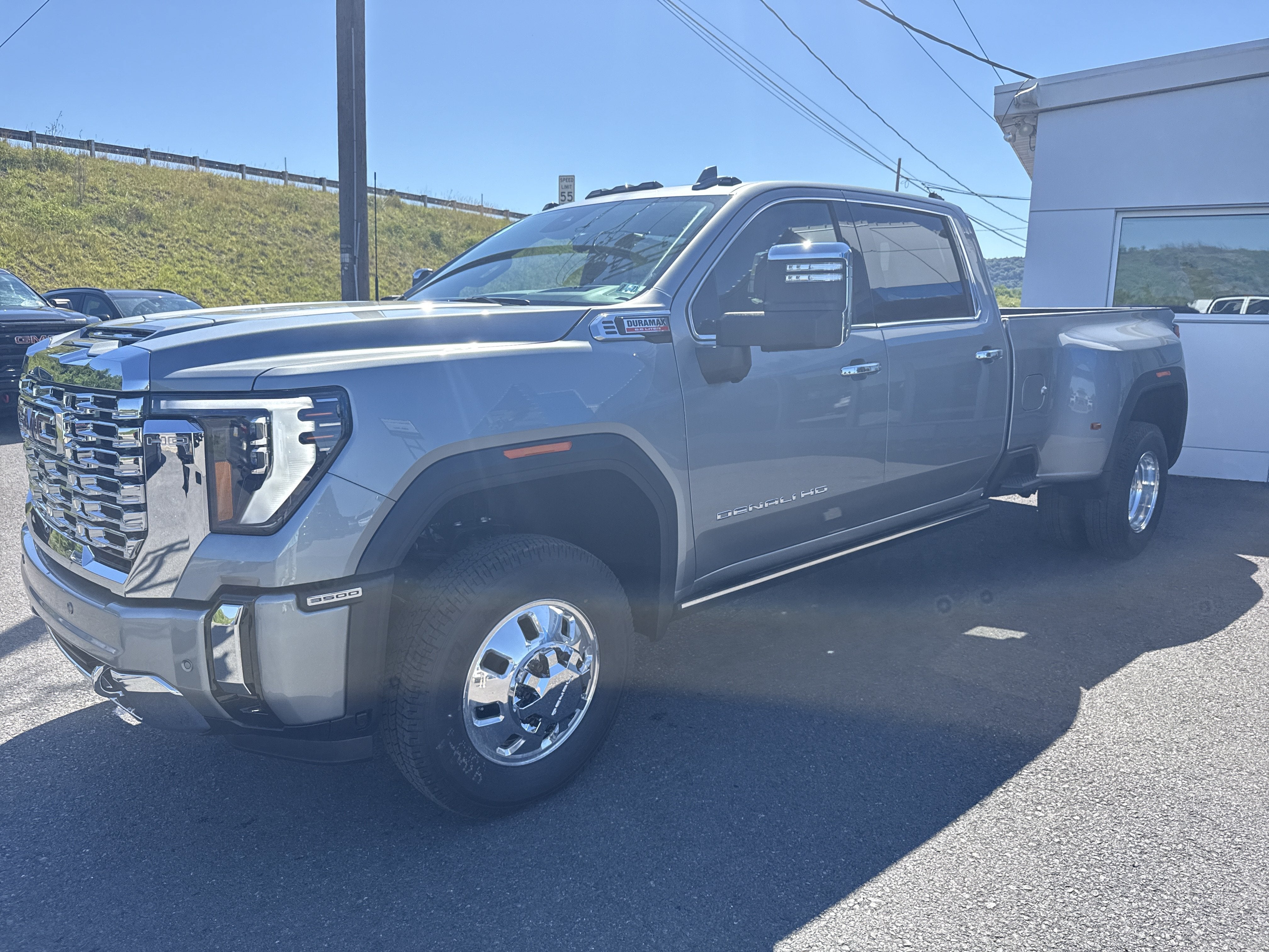 2026 GMC Sierra 3500 HD Denali DRW