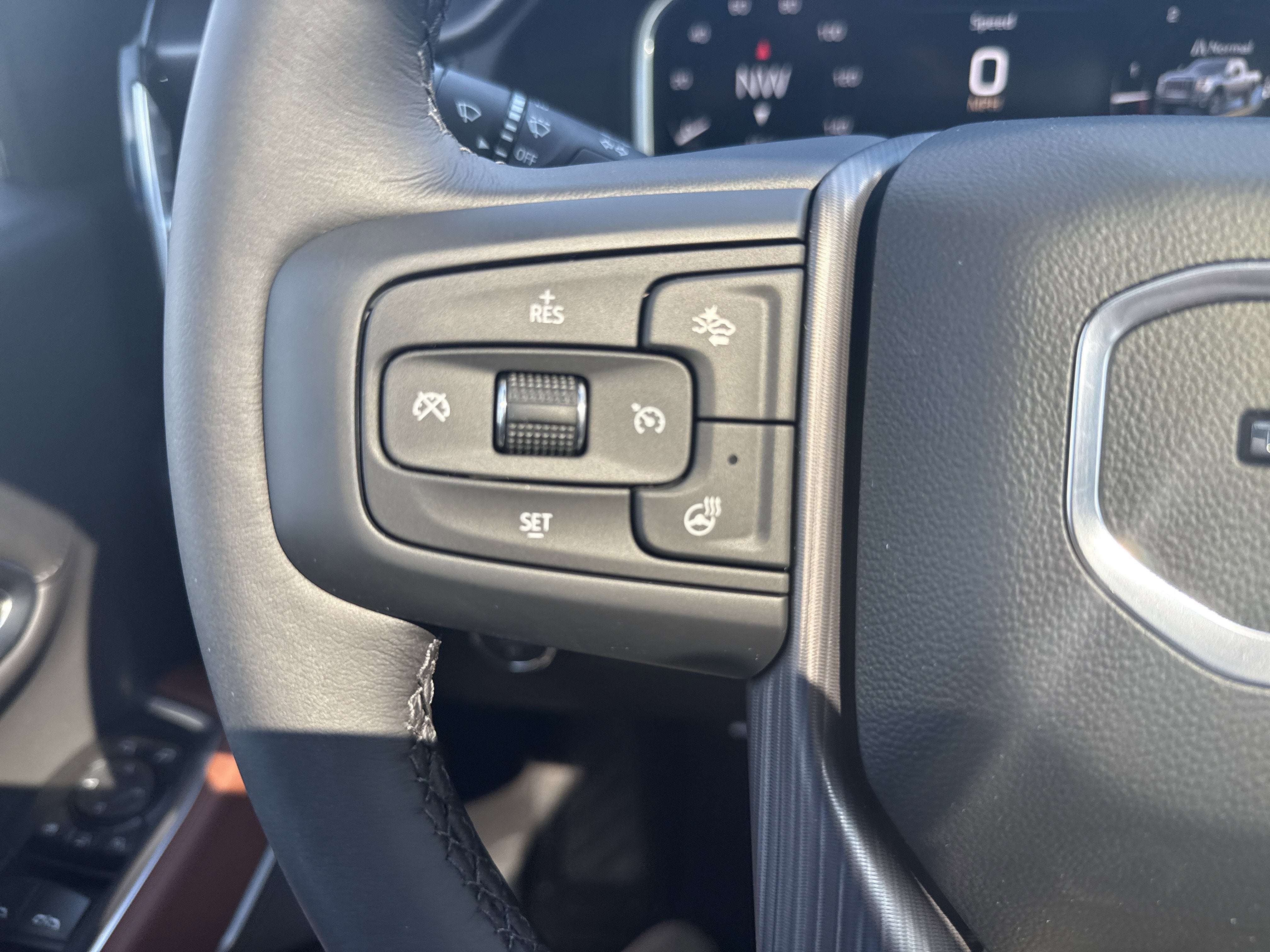 2026 GMC Sierra 2500HD Denali Ultimate - Photo 18
