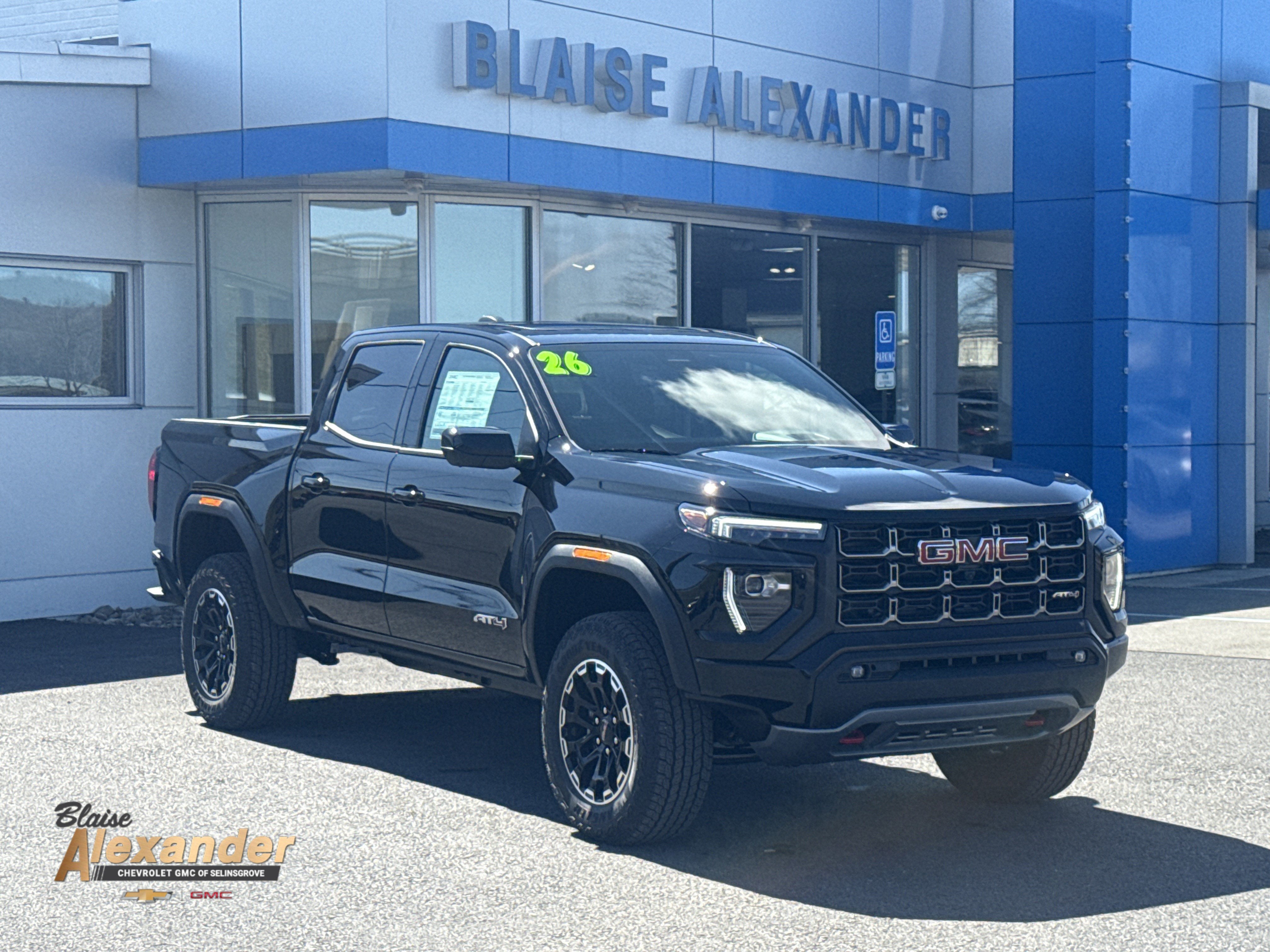 2026 GMC Canyon 4WD AT4 Crew Cab Short Box's photo