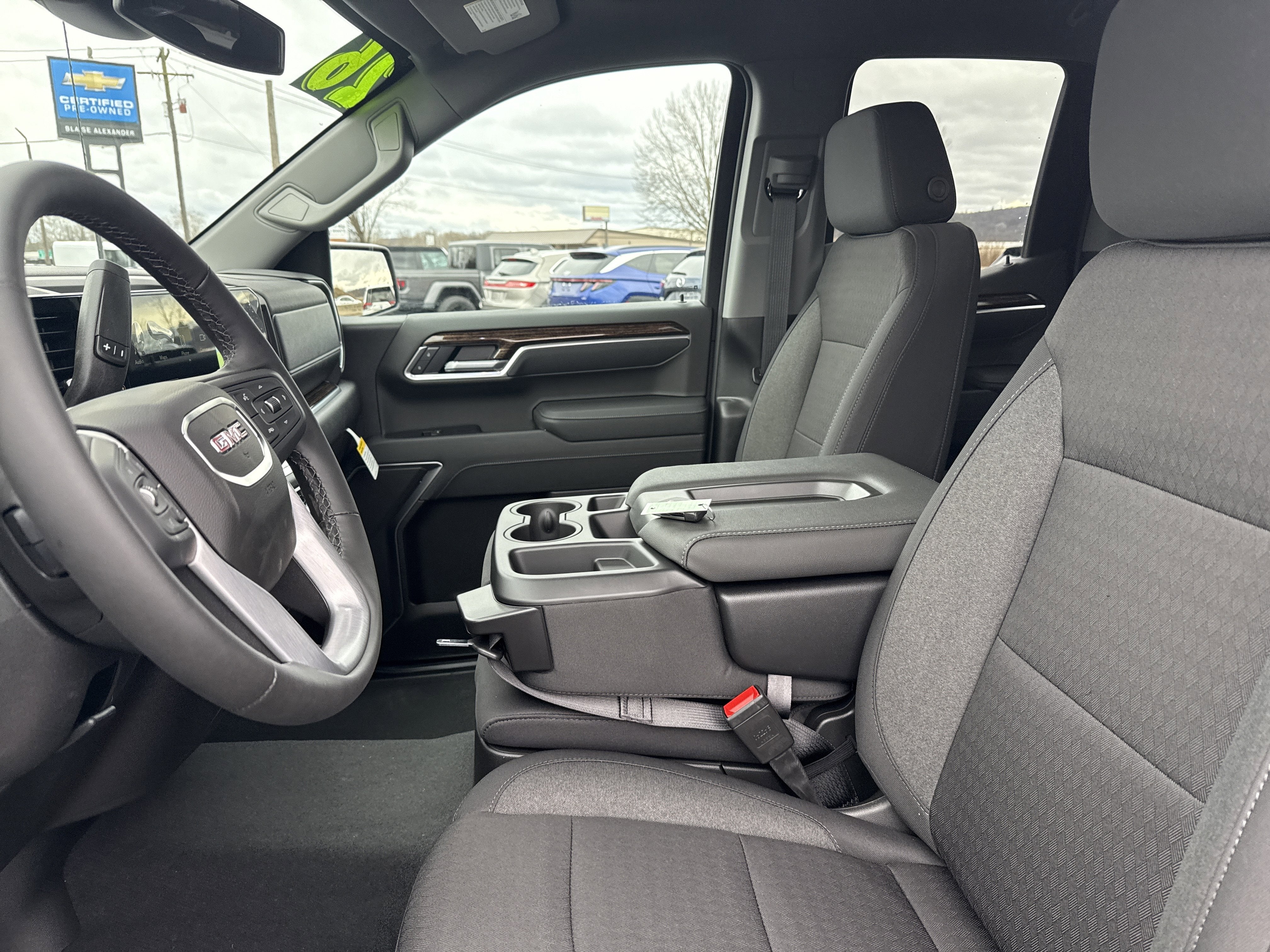 2026 GMC Sierra 1500 SLE