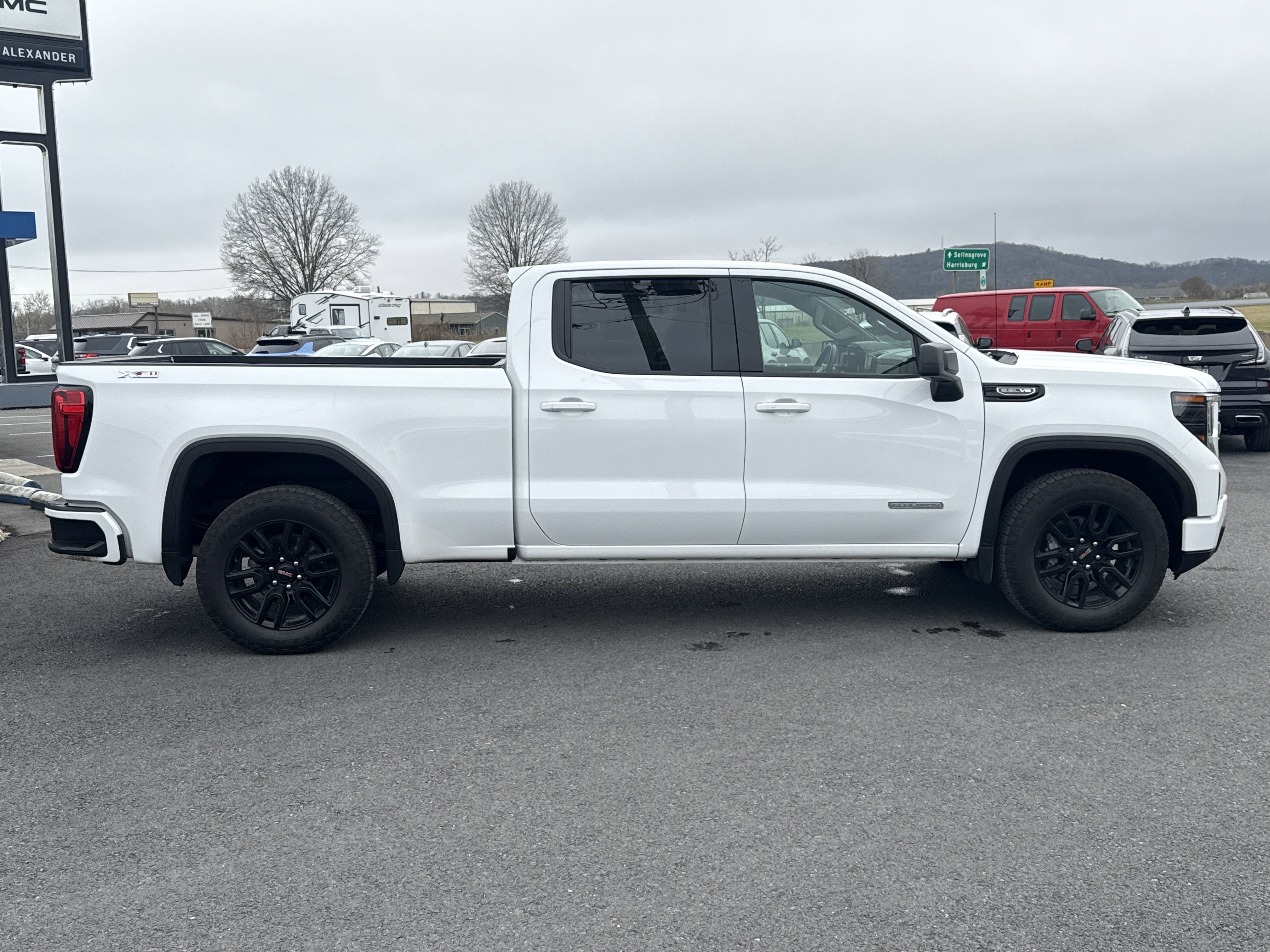 2024 GMC Sierra 1500 Elevation