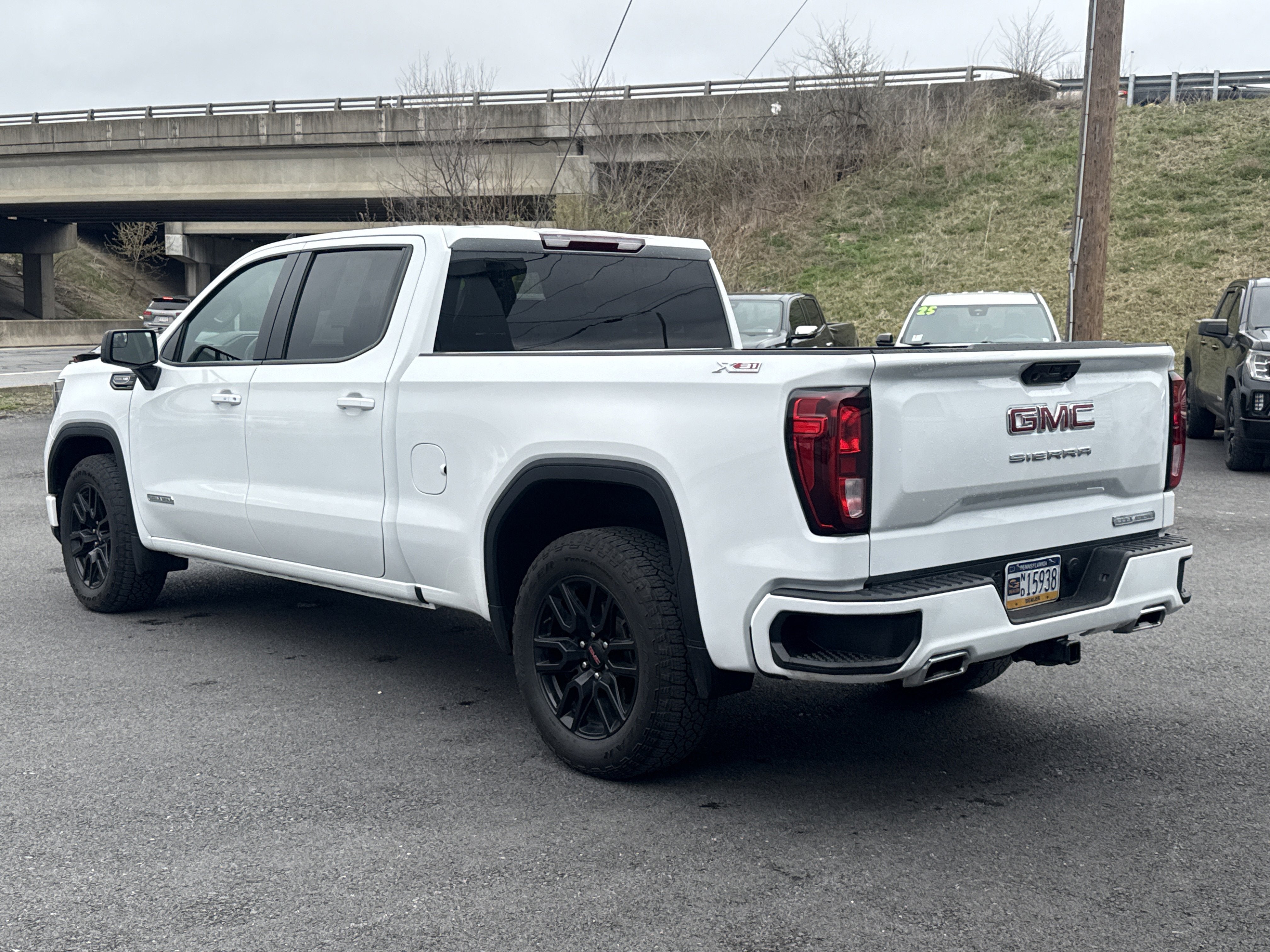 2024 GMC Sierra 1500 Elevation