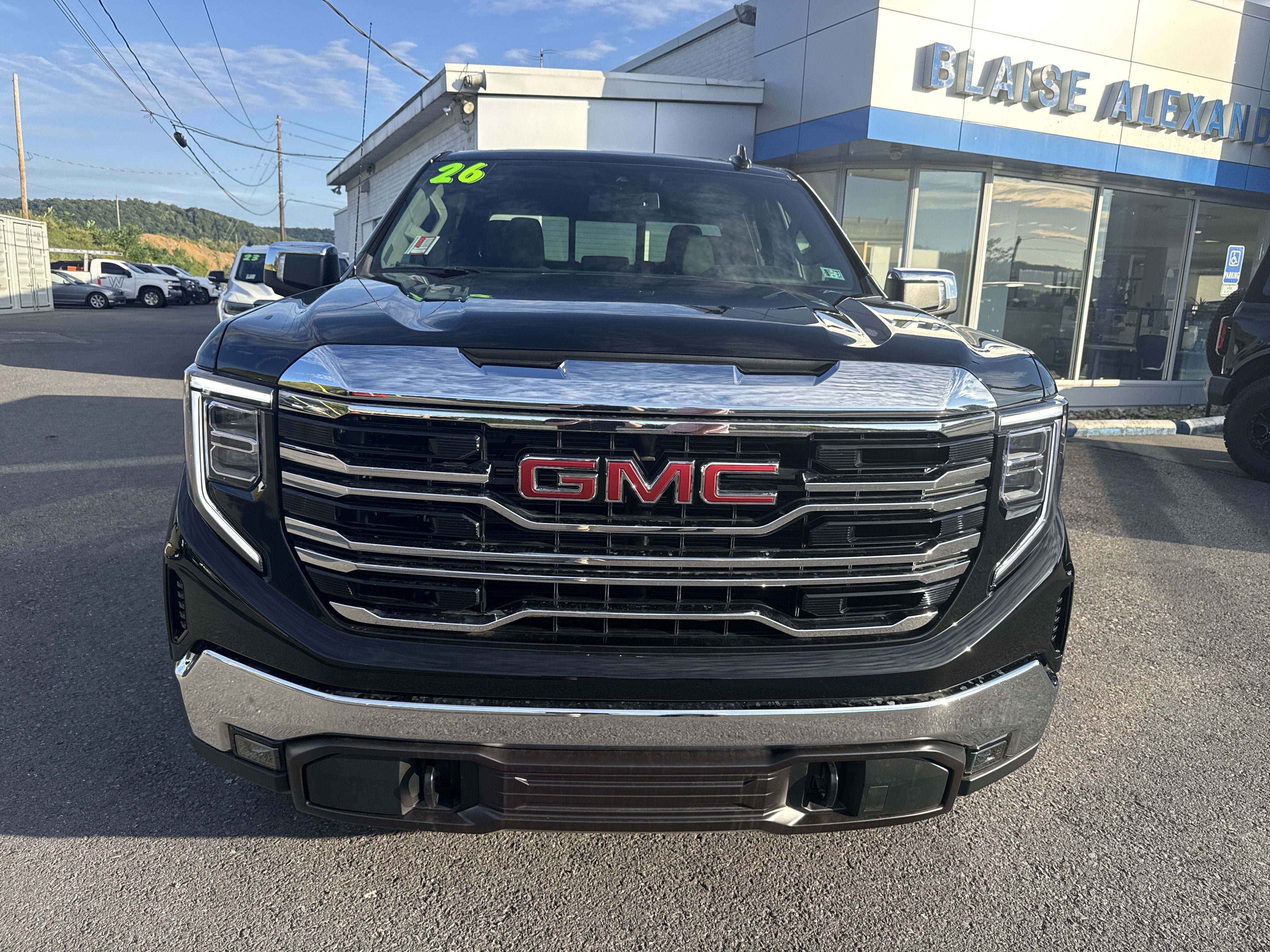2026 GMC Sierra 1500 SLT