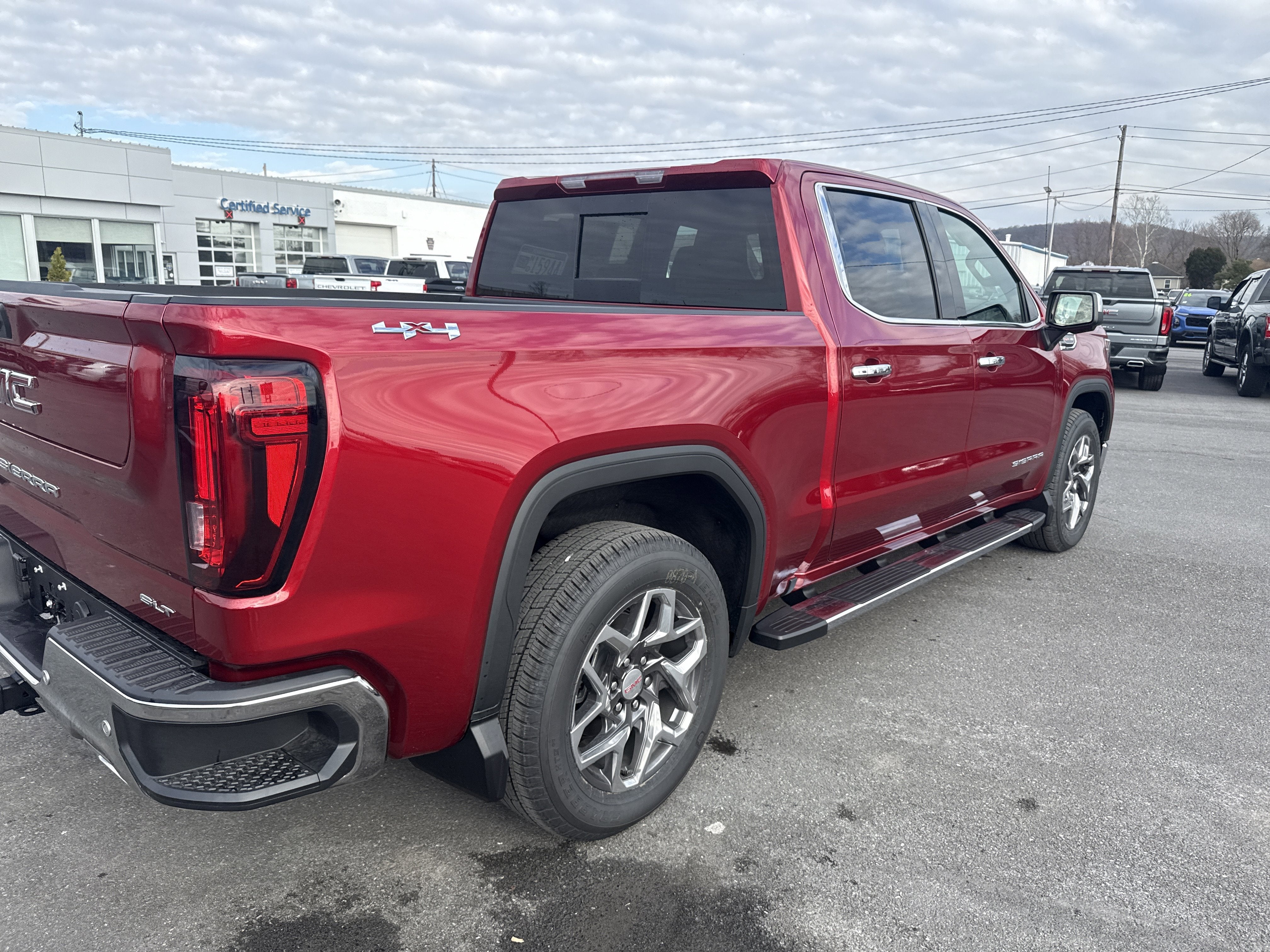 2026 GMC Sierra 1500 SLT