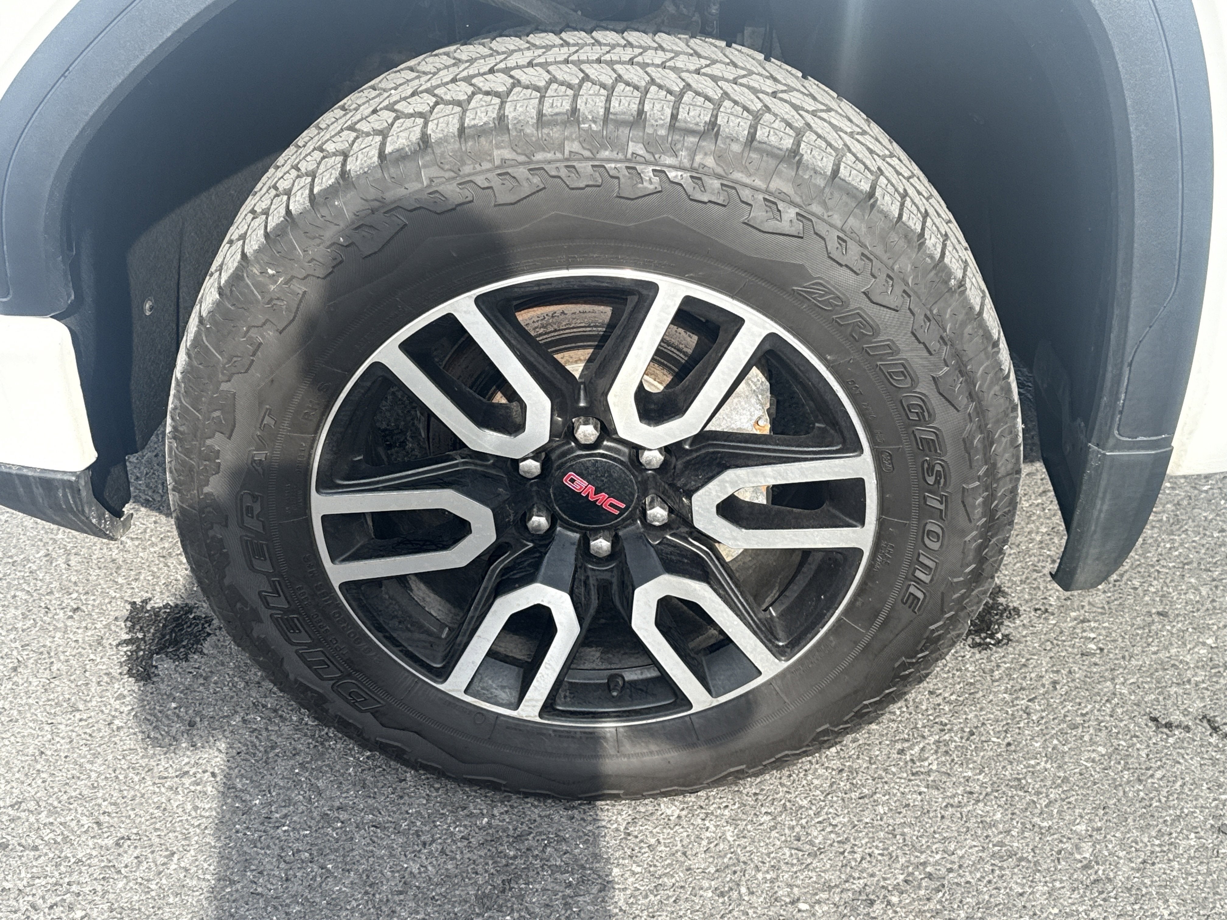 2023 GMC Sierra 1500 AT4