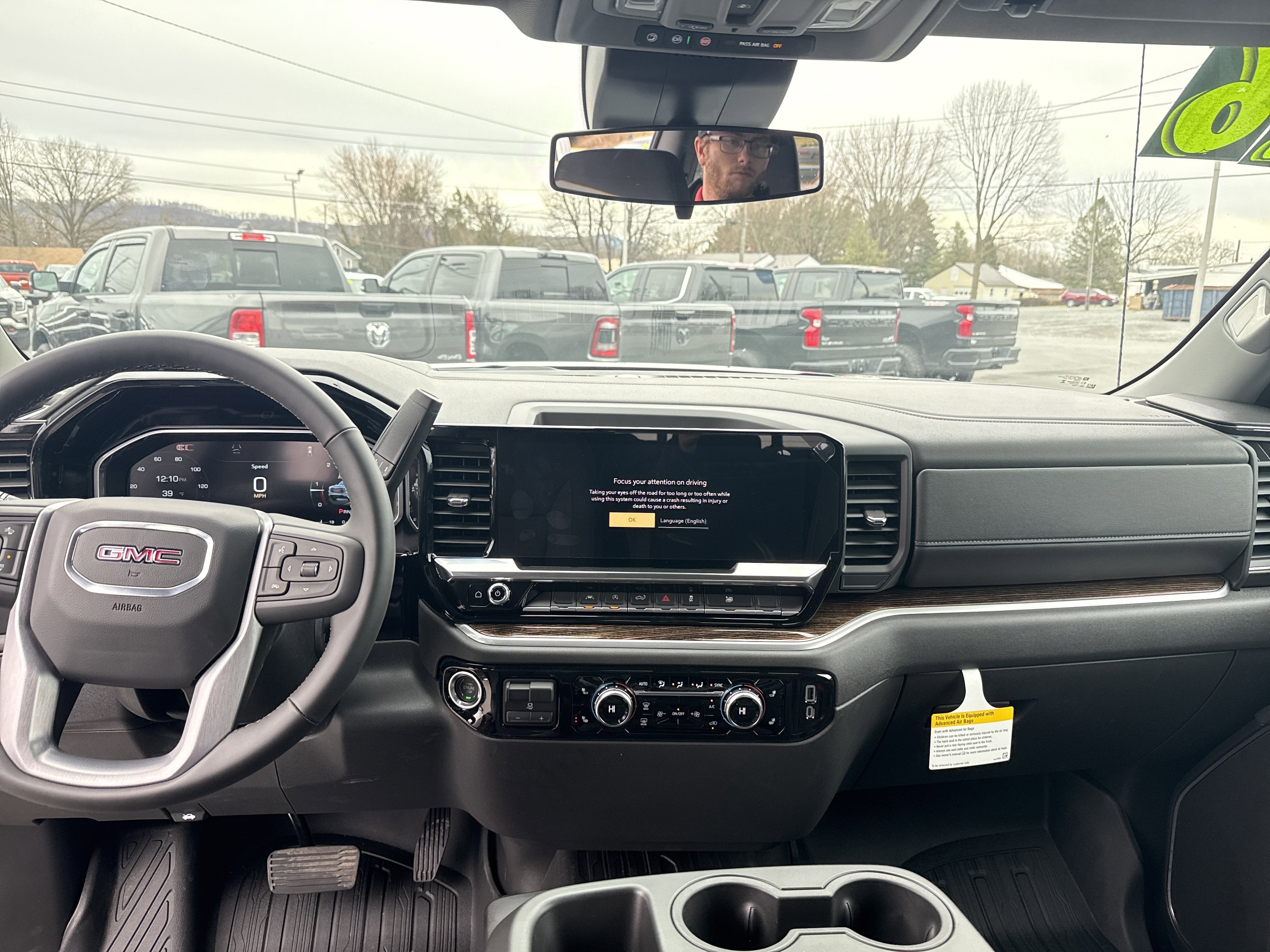 2026 GMC Sierra 1500 SLE