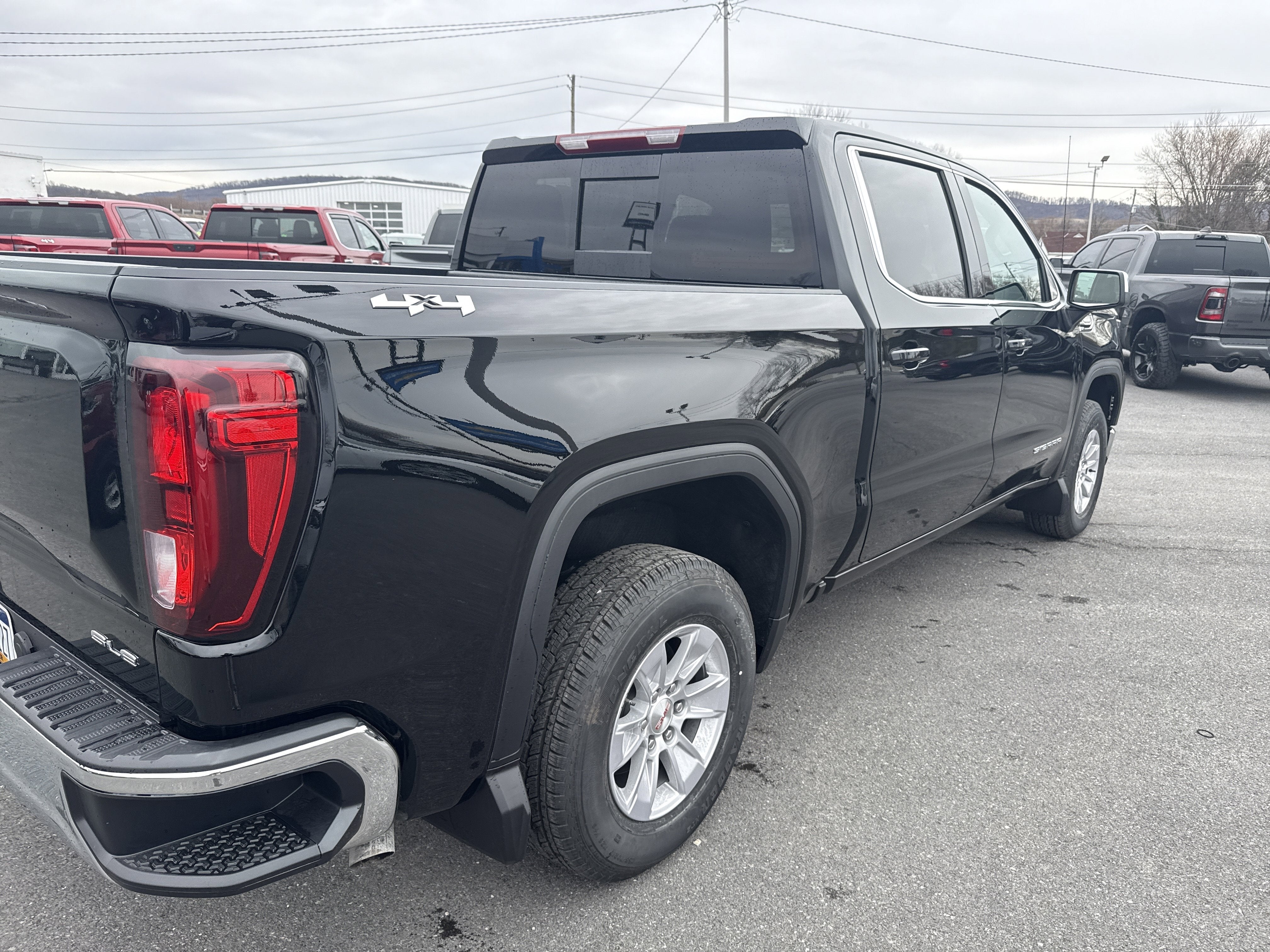 2026 GMC Sierra 1500 SLE