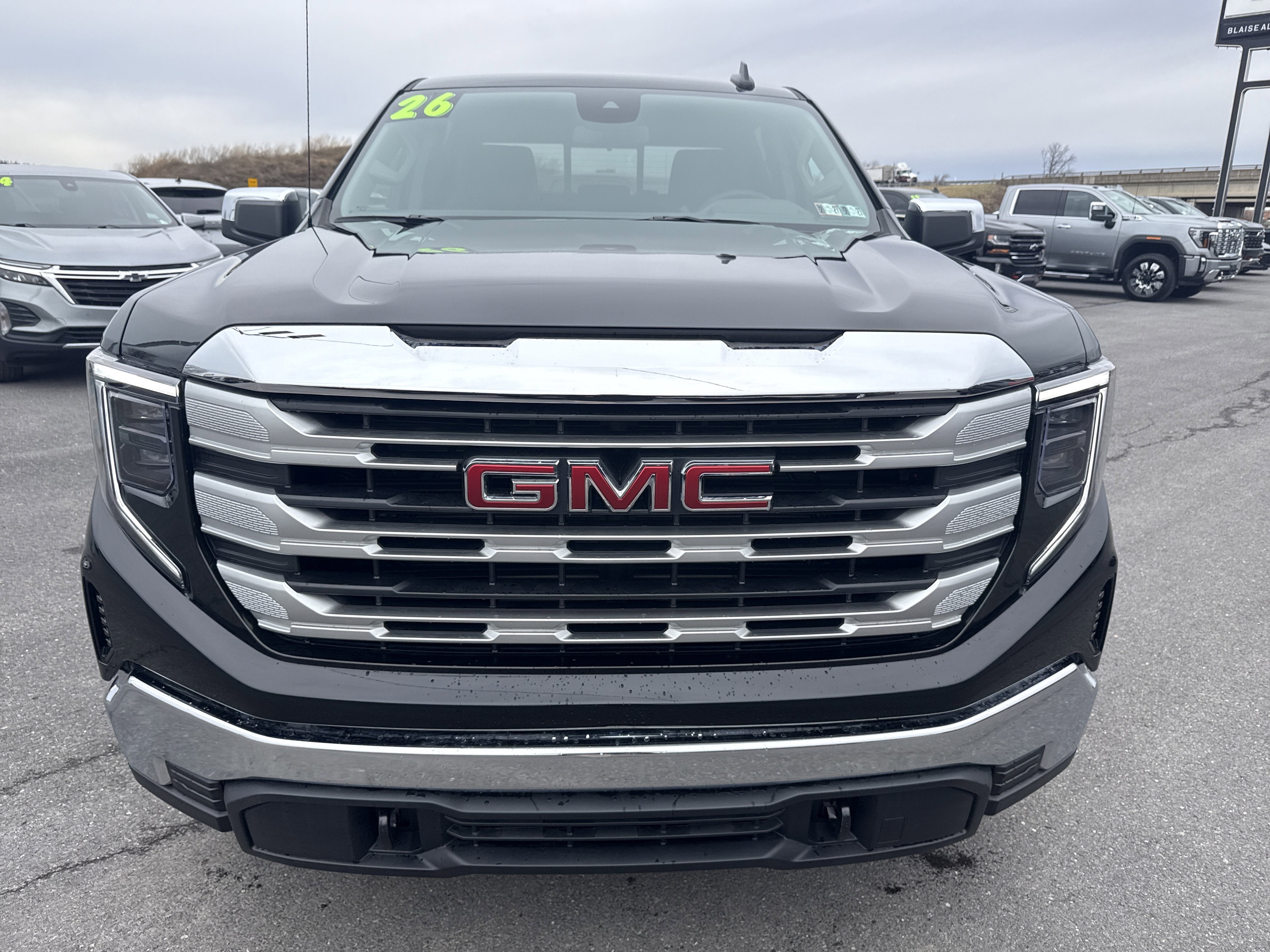 2026 GMC Sierra 1500 SLE
