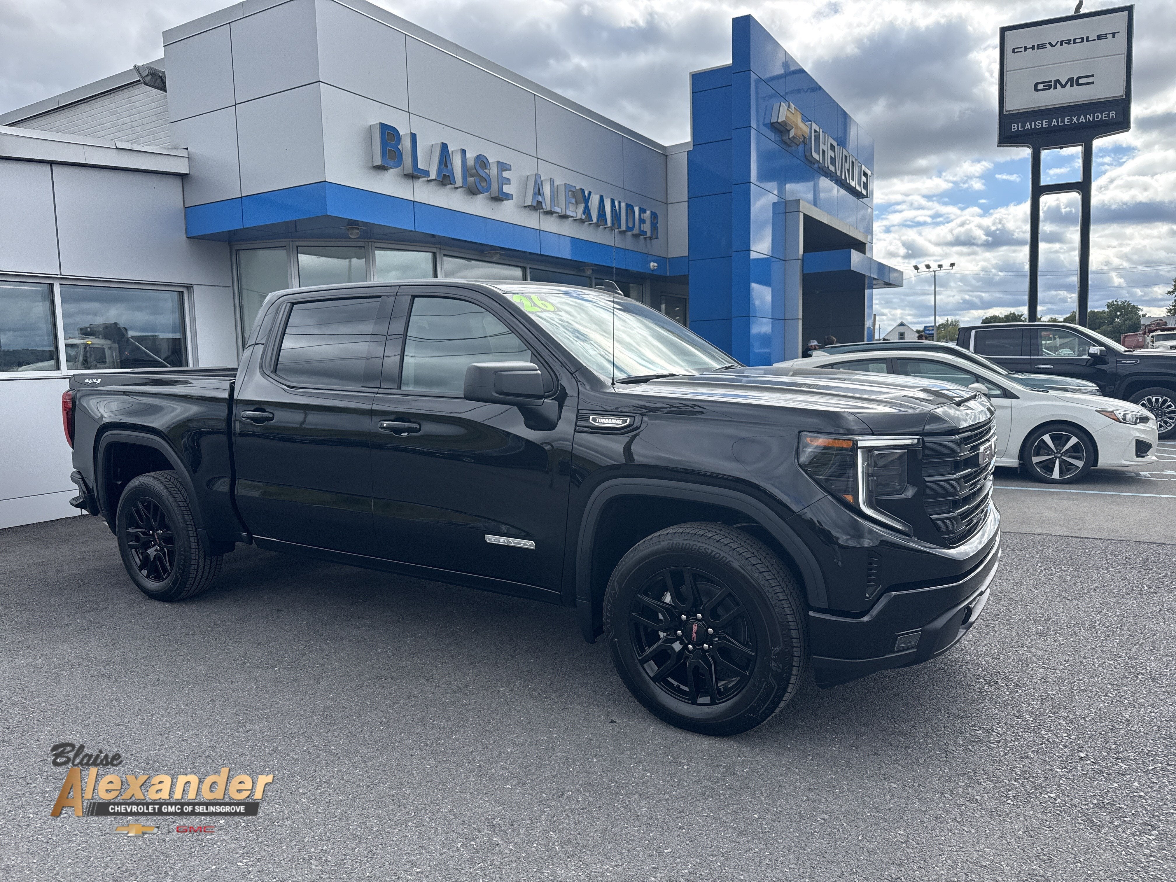 2026 GMC Sierra 1500 Elevation