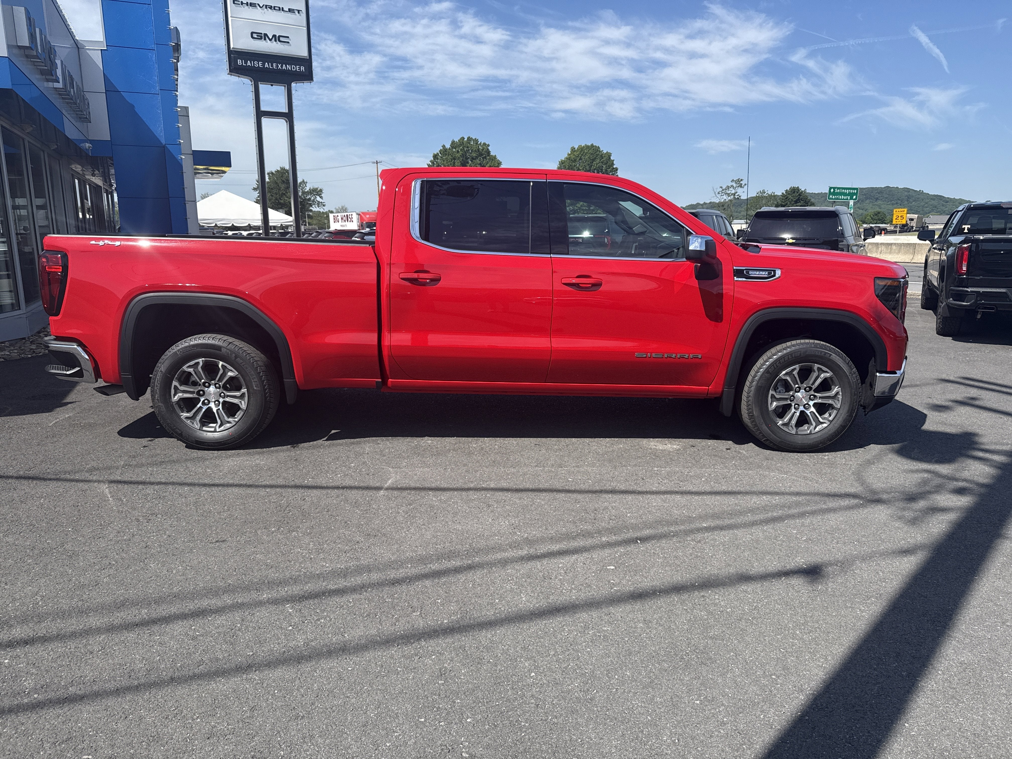 2026 GMC Sierra 1500 SLE