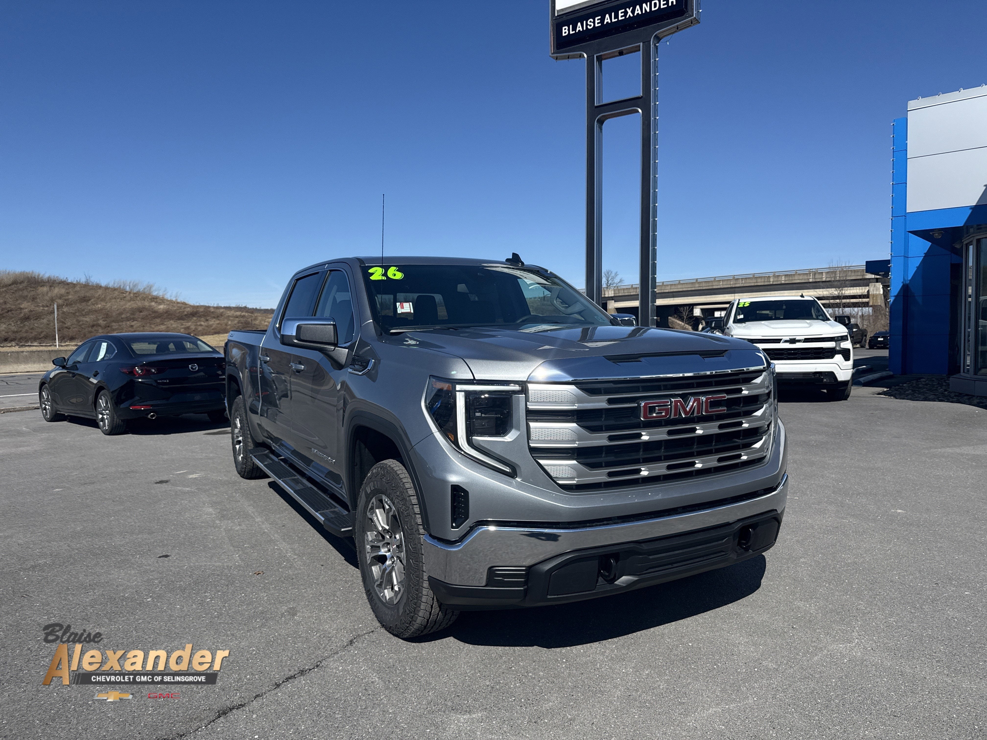 2026 GMC Sierra 1500 SLE