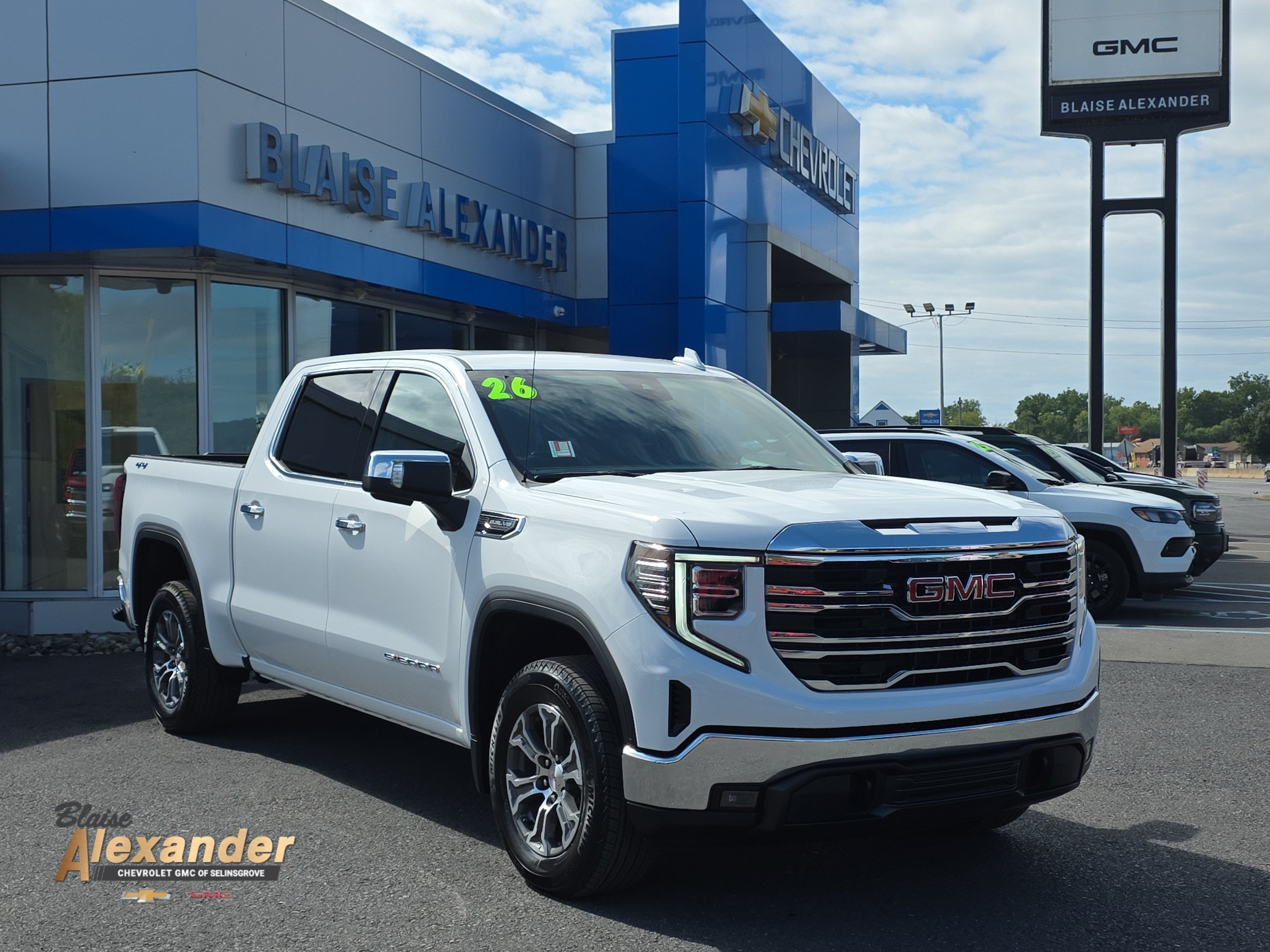 2026 GMC Sierra 1500 SLT